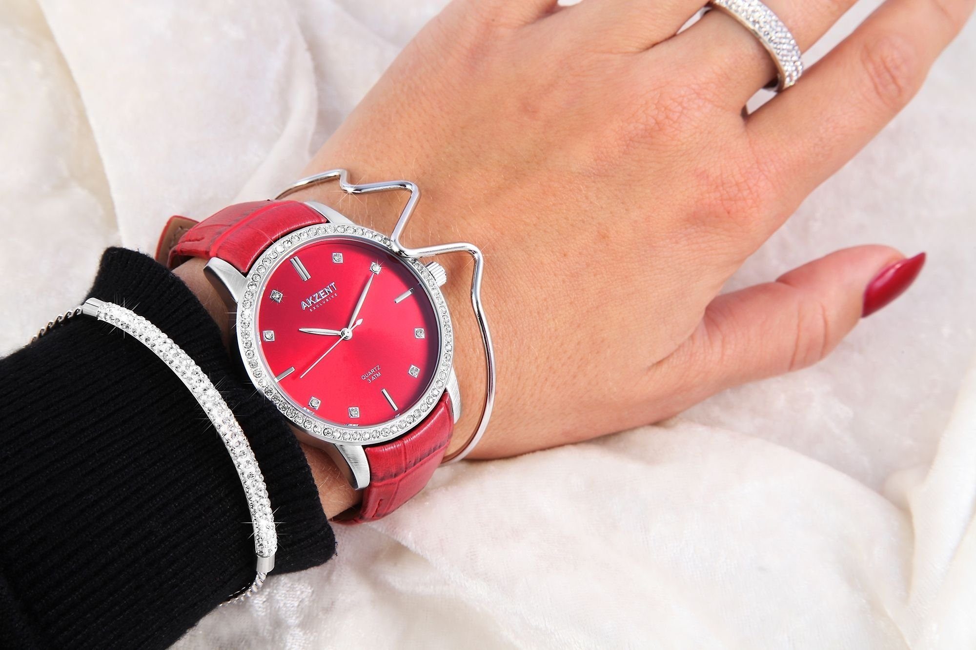 silberfarbig1 mit und Armbanduhr AKZENT Quarzuhr Lederimitationsband Damen Samara Simili