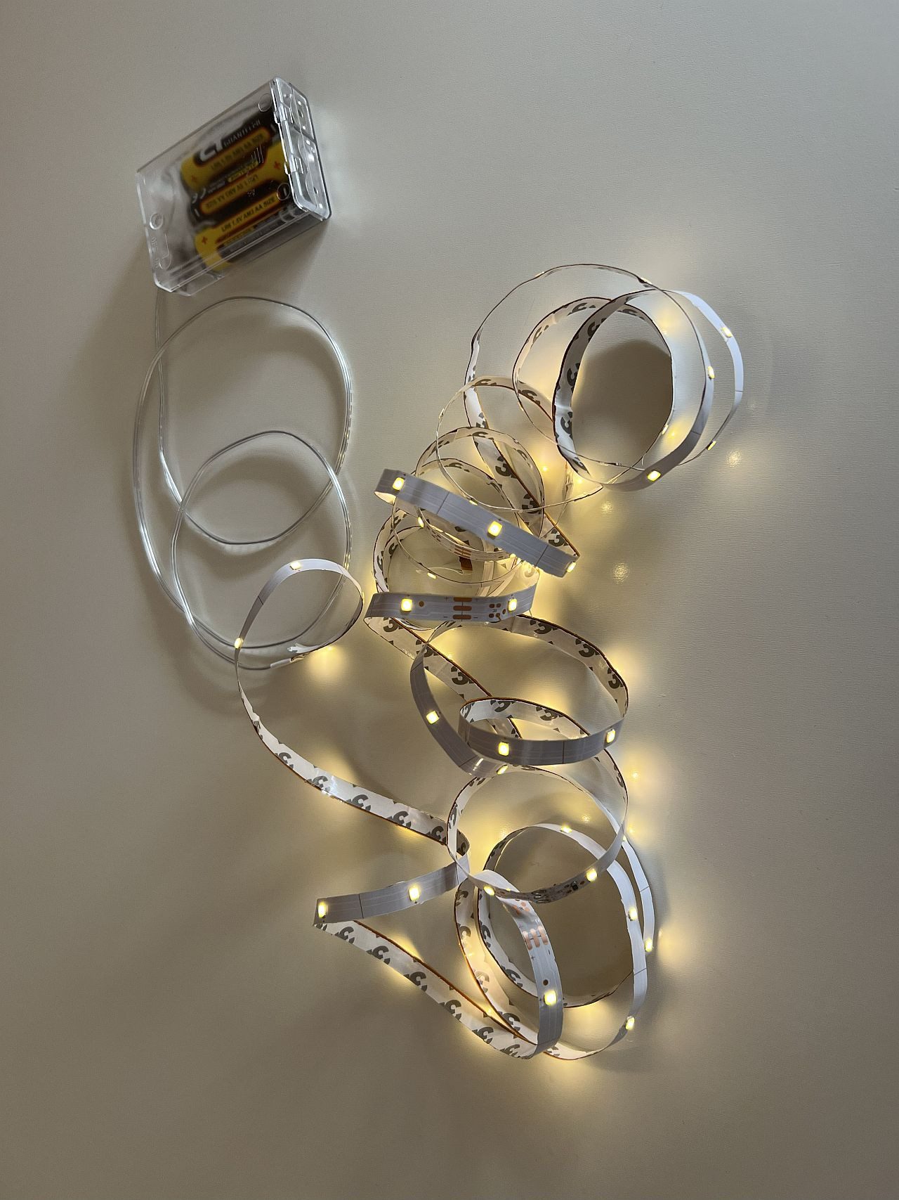 edelman LED-Streifen LED Stripe 100 cm – 300 cm - 3 Varianten – Batteriebetrieben & kürzbar