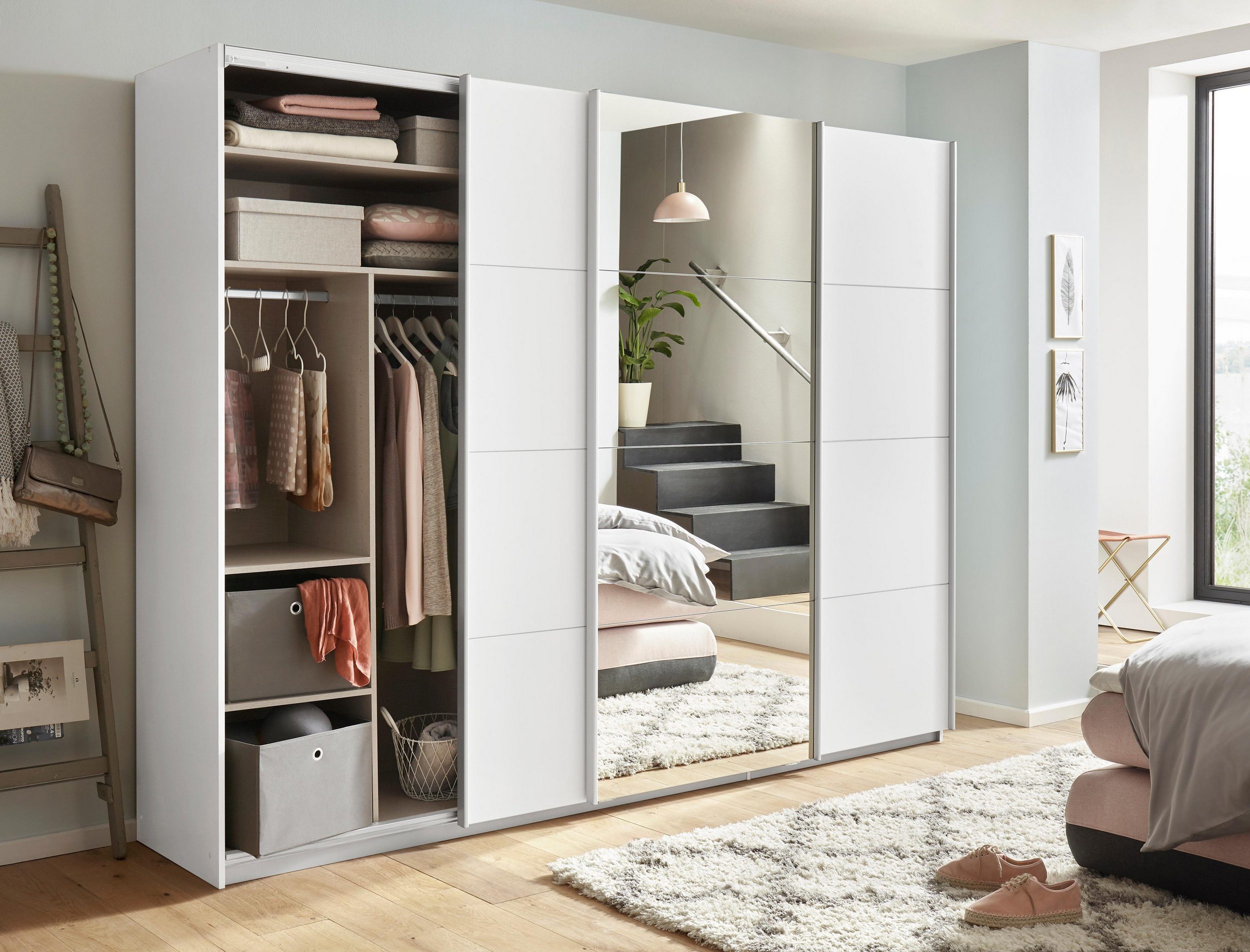 Schwebetürenschrank CORTONA inkl. umfangreichen Zubehör