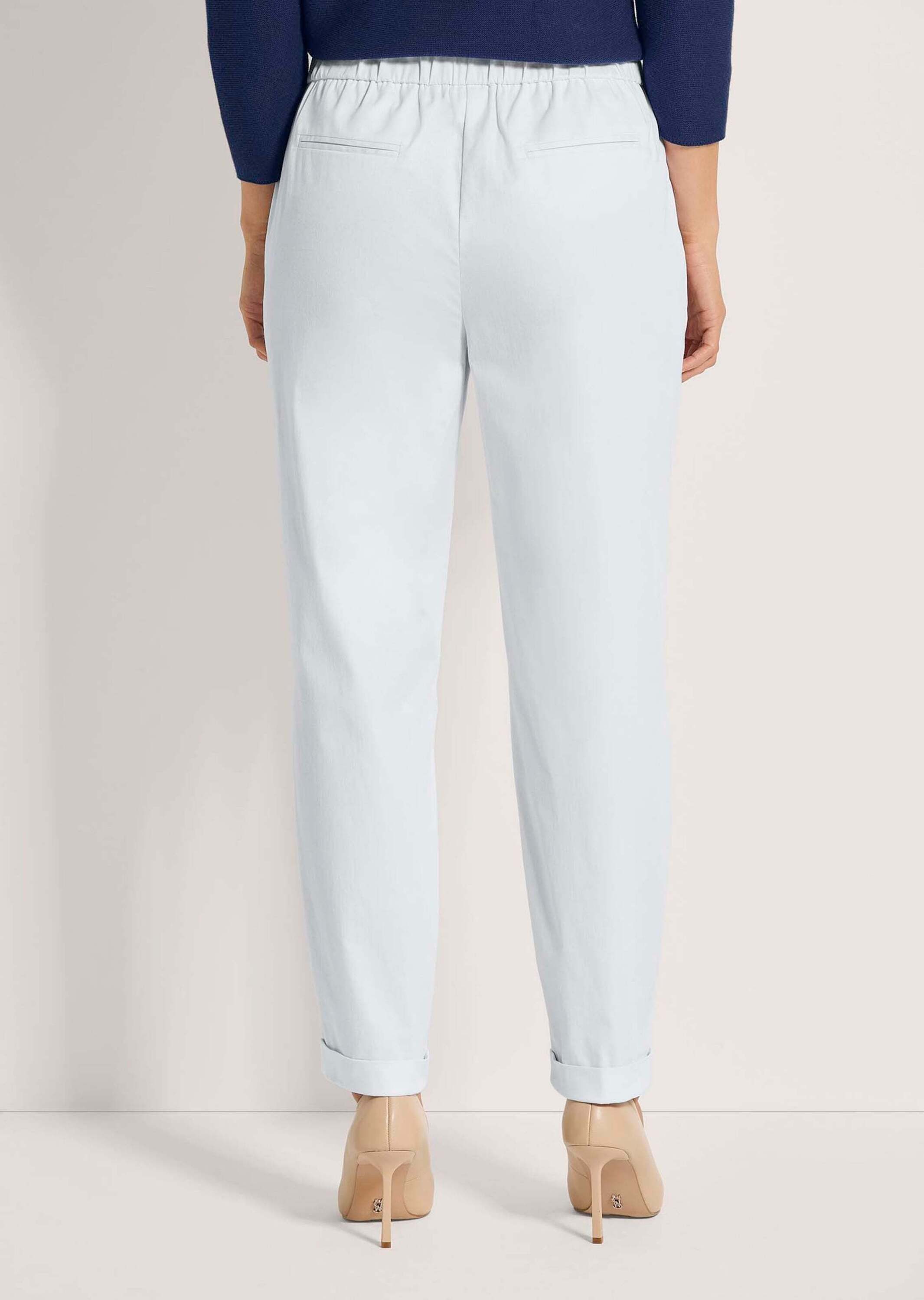 MADELEINE 7/8-Hose Kurzgröße: Bequeme Hose zum Schlüpfen Unifarbenes Design, ohne Verschluss, moderner Look