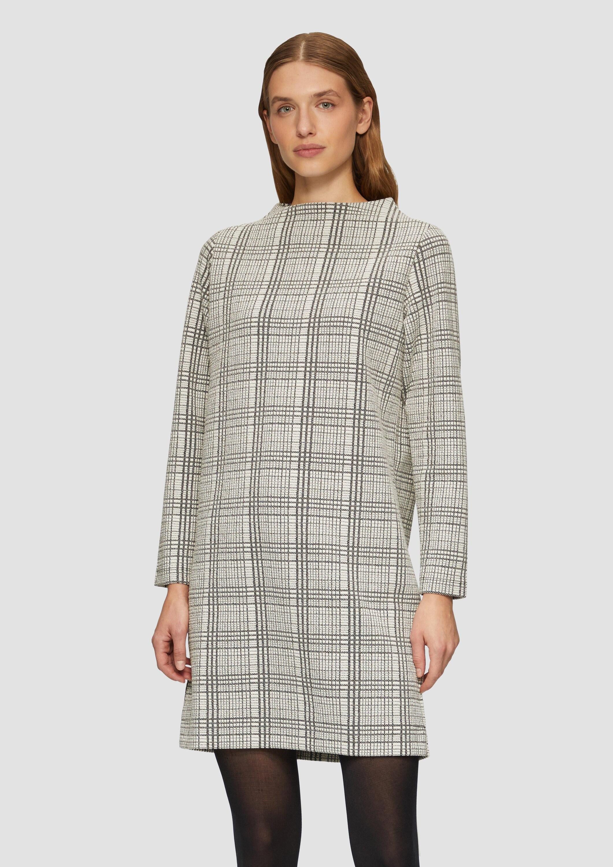 s.Oliver Minikleid Kleid Gemustertes Sweat-Kleid mit Turtleneck günstig online kaufen