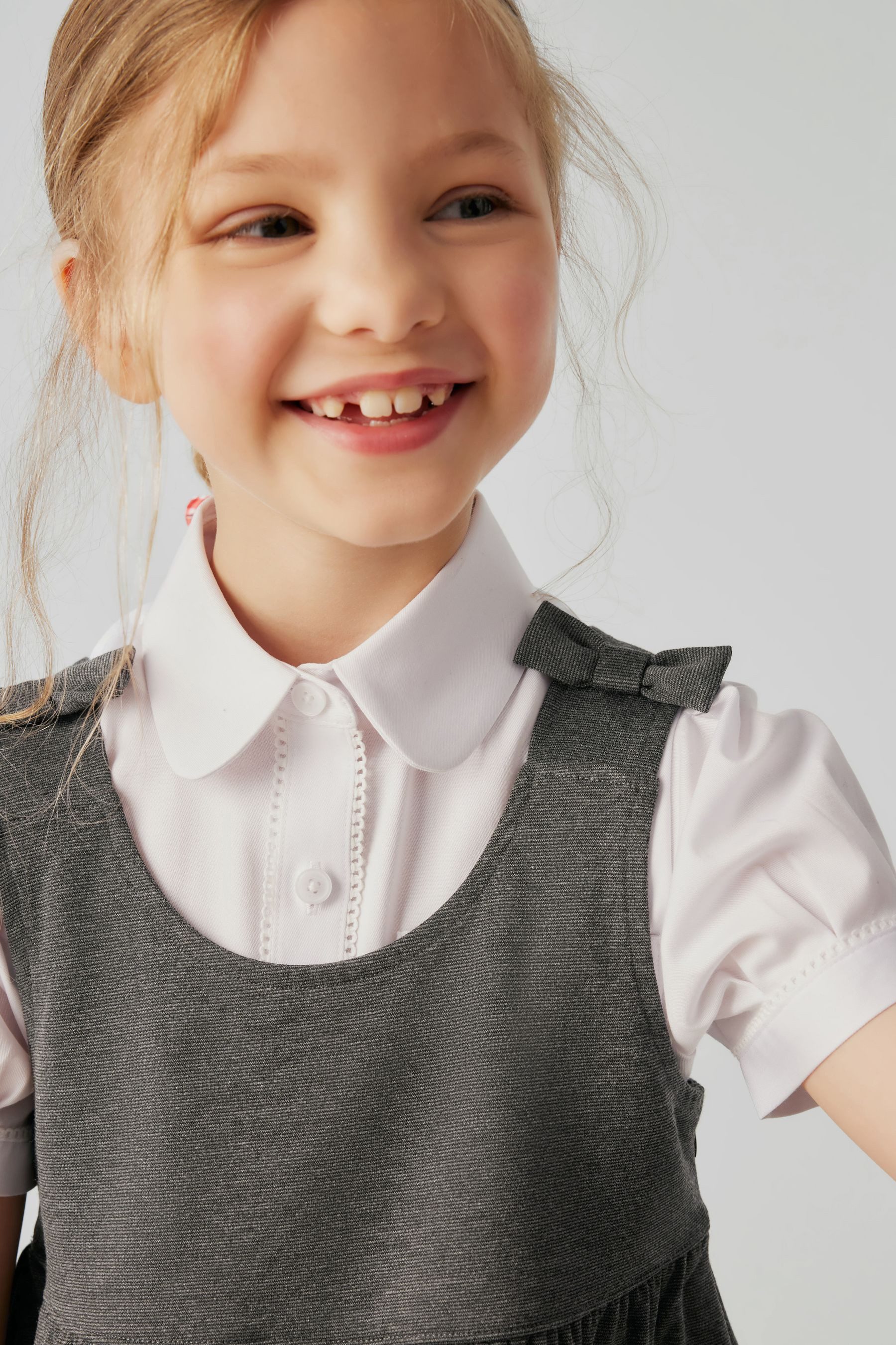 Clarks Latzkleid Ponte-Latzkleid mit Schleife (1-tlg)