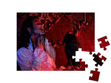 puzzleYOU Puzzle Ein blutrünstiger Vampir mit einem Raben, 48 Puzzleteile, puzzleYOU-Kollektionen Vampire