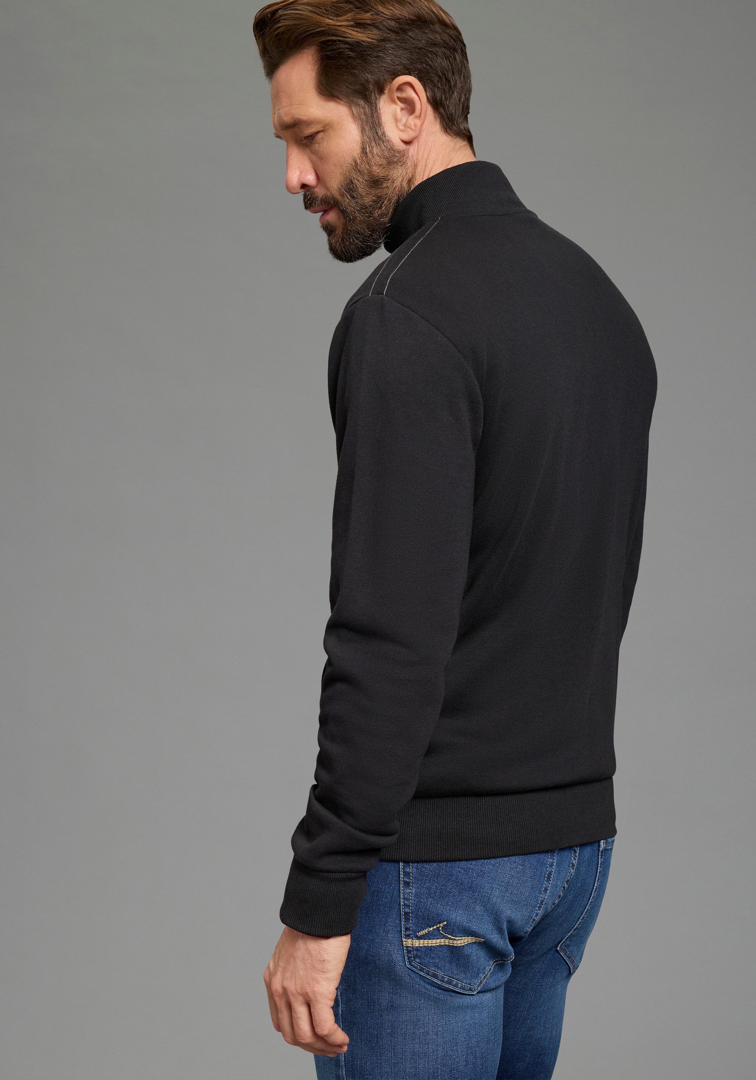 Man's World Sweatjacke Stehkragen und dezentem Logodruck günstig online kaufen