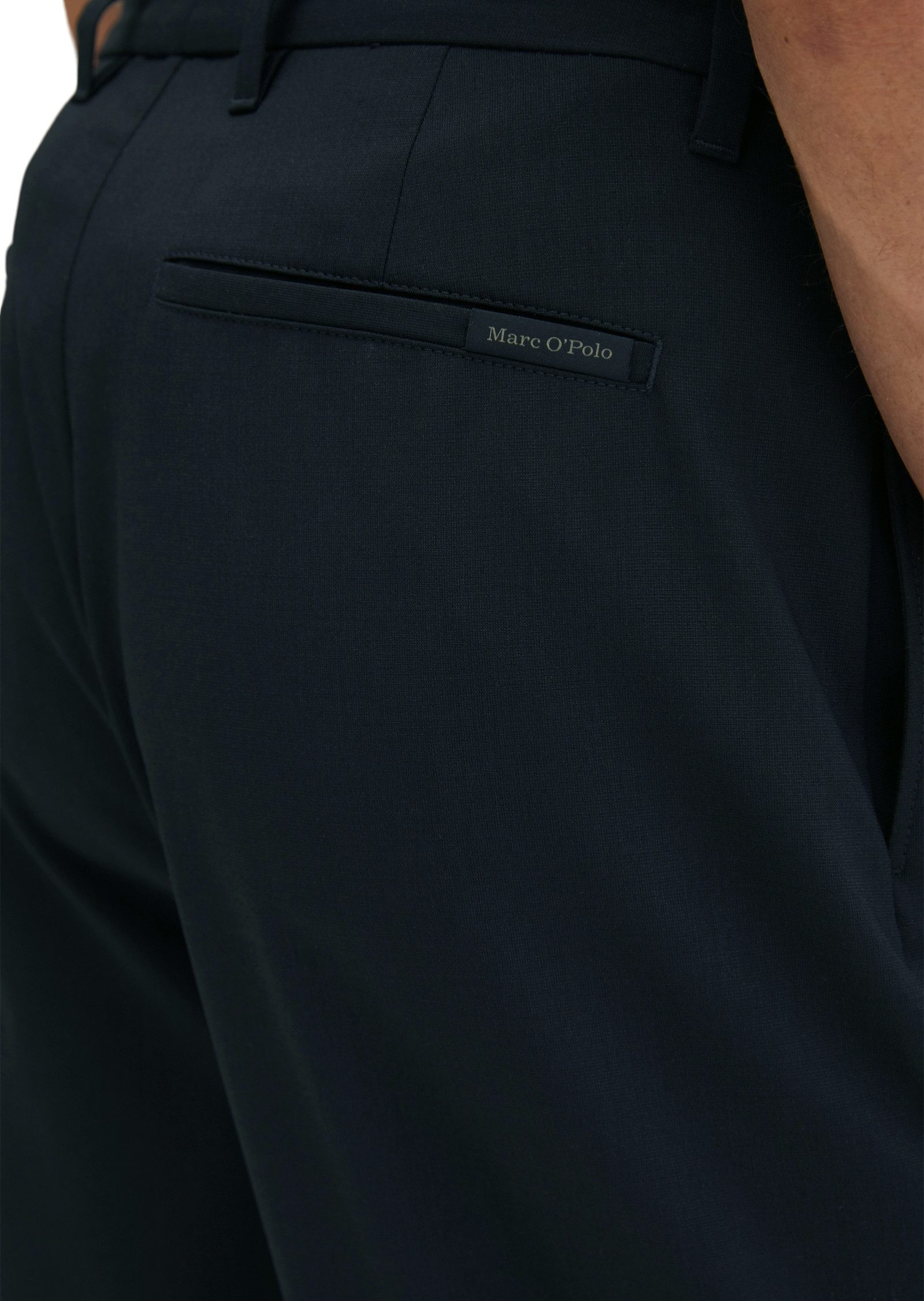 Marc O'Polo Stoffhose DFB Travel Collection Model: MOSSBO, aus leichtem Technical Wool Blend – Bild 4 von 5