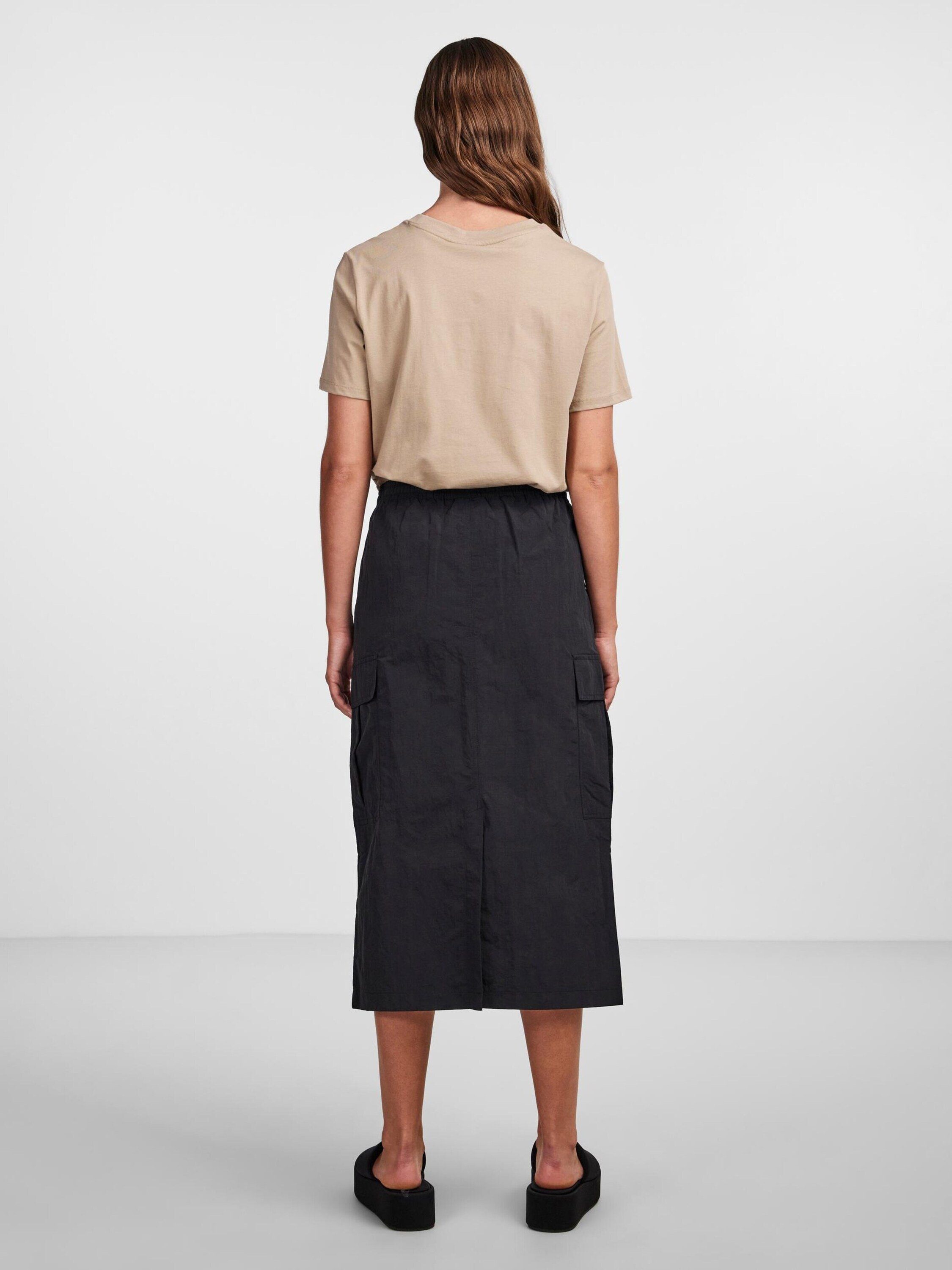 pieces T-Shirt RIA (1-tlg) Plain/ohne Details günstig online kaufen