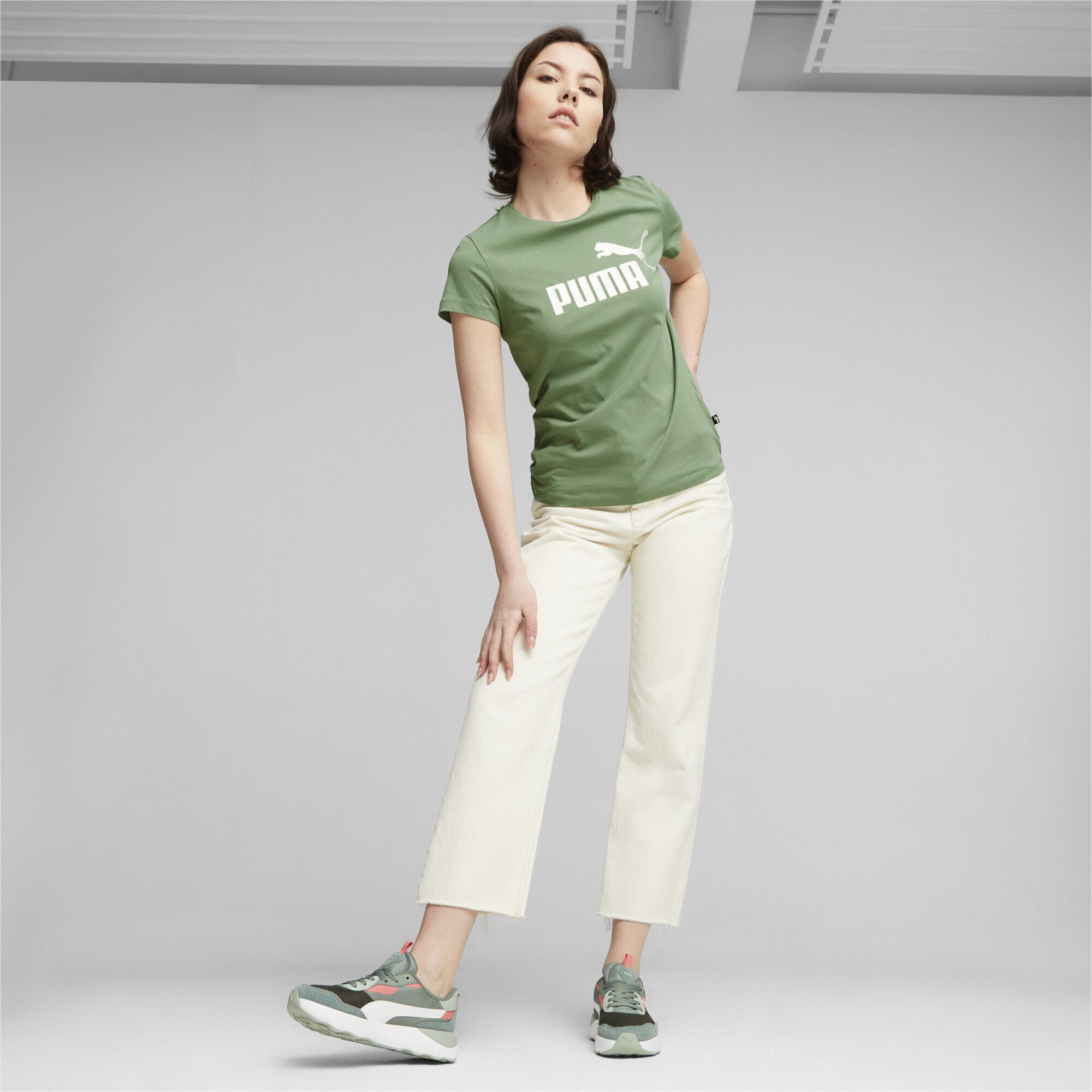 T-Shirt Green Essentials+ Damen PUMA Metallic T-Shirt Logo Eucalyptus