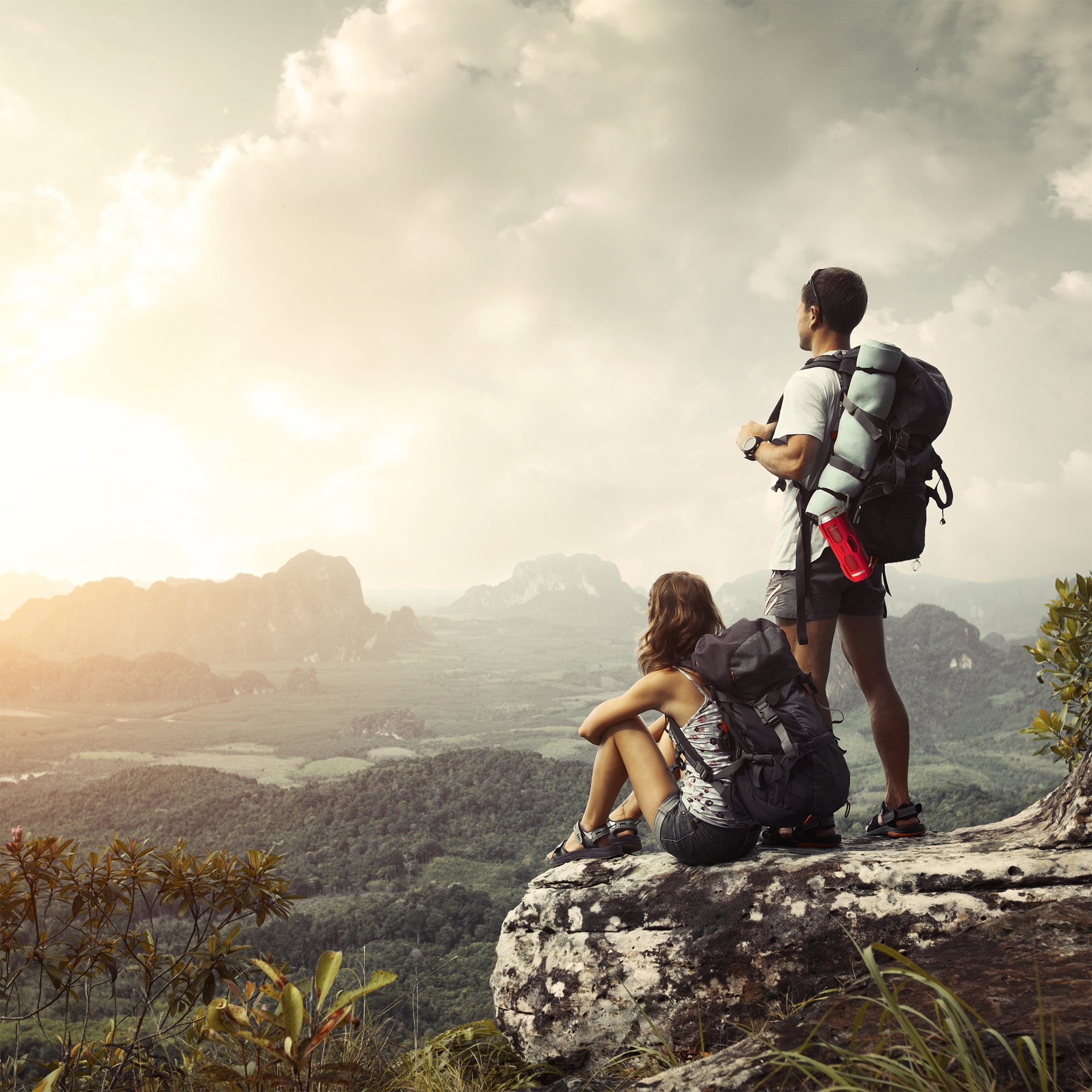 Leicke DJ Roxxx Active Bluetooth-Lautsprecher stereo (Bluetooth, 10 W, Bass-Boost, spritzwassergeschützt (IPX4), schützende Gummiumantelung)