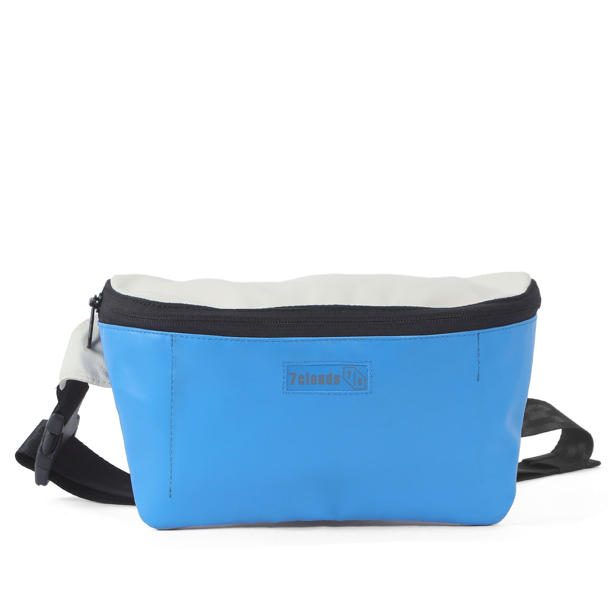 7clouds Umhängetasche Cobi 7.1, mit recyceltem PET