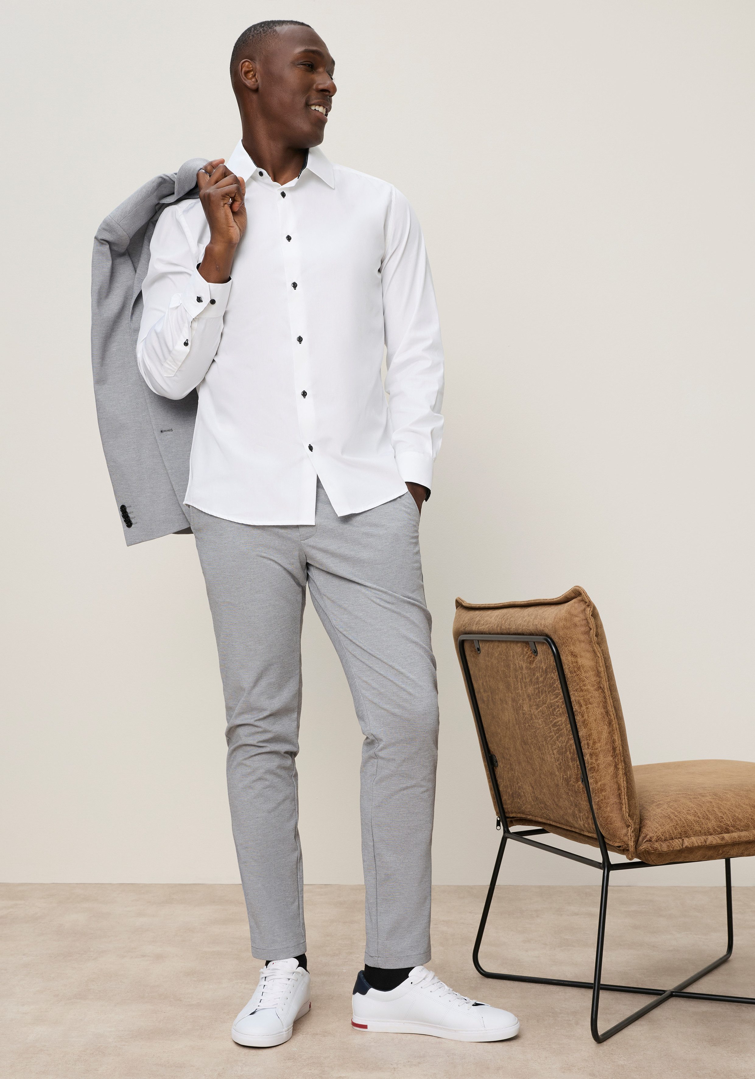 Zum Outfit 6