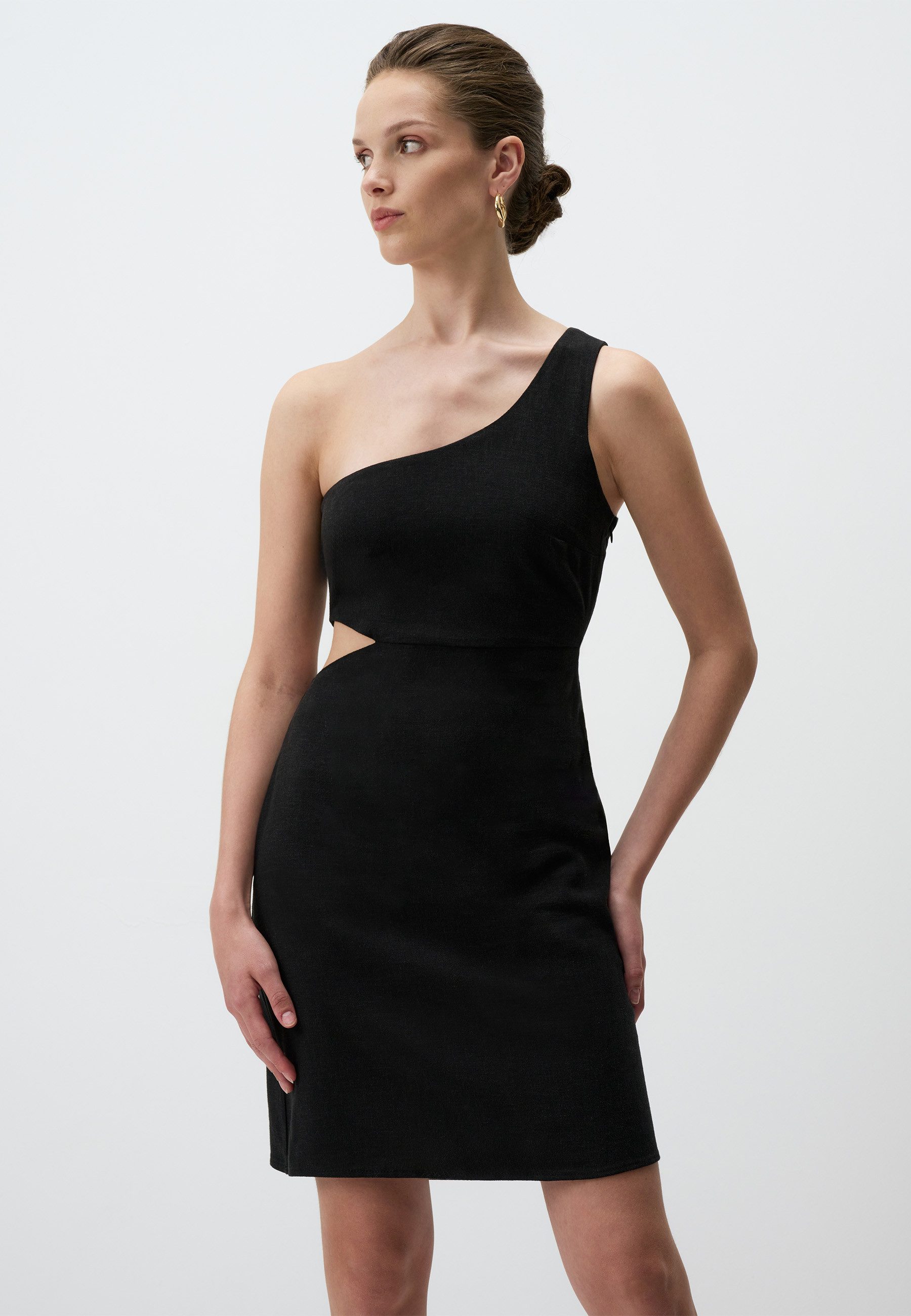 Minikleid Mini-Leinenkleid Mit Fensterdetail An Einer Schulter
