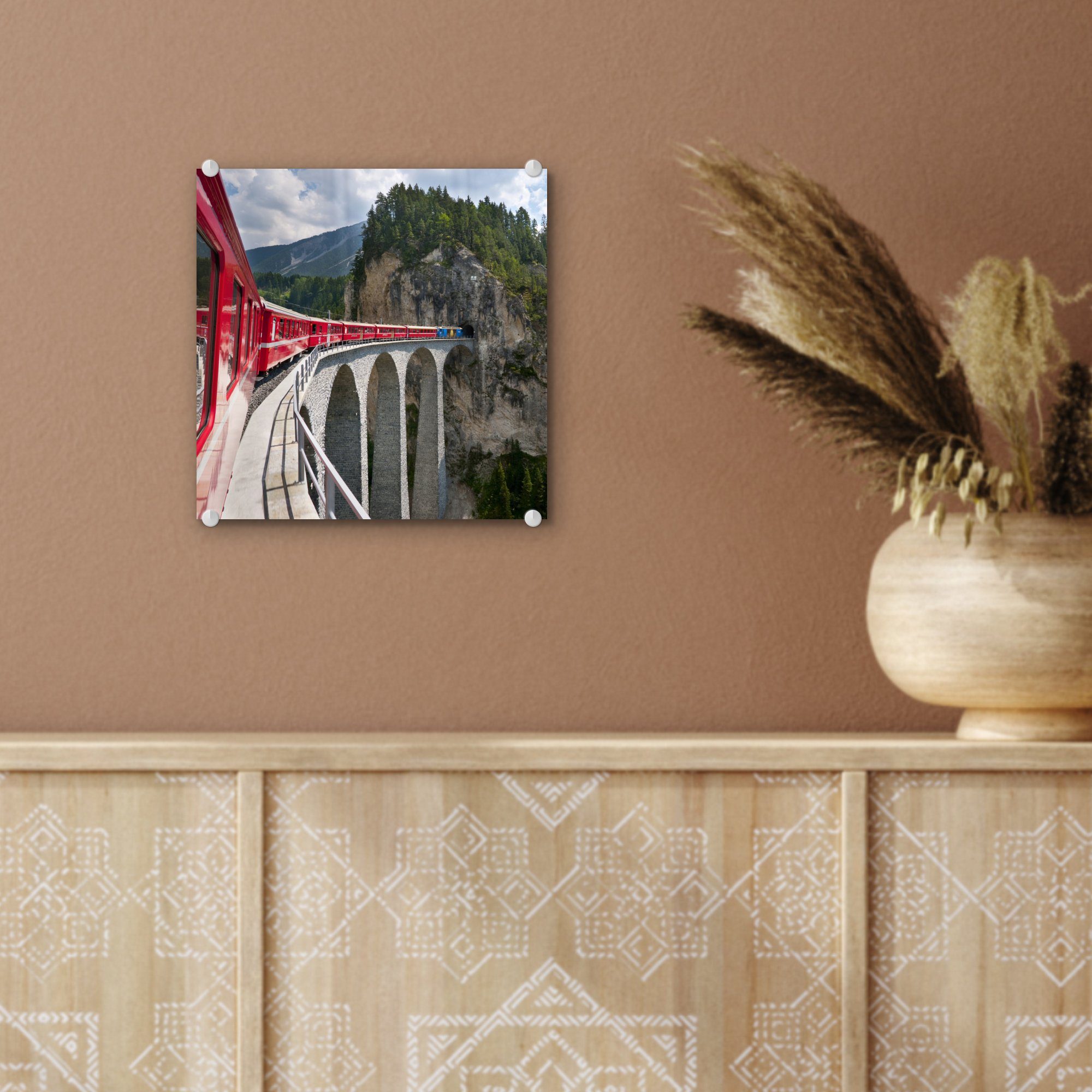 Bilder - - über Wandbild (1 Glas auf eine MuchoWow Eisenbahnbrücke, Ein Acrylglasbild Glasbilder Glas Zug - St), Wanddekoration auf Foto roter
