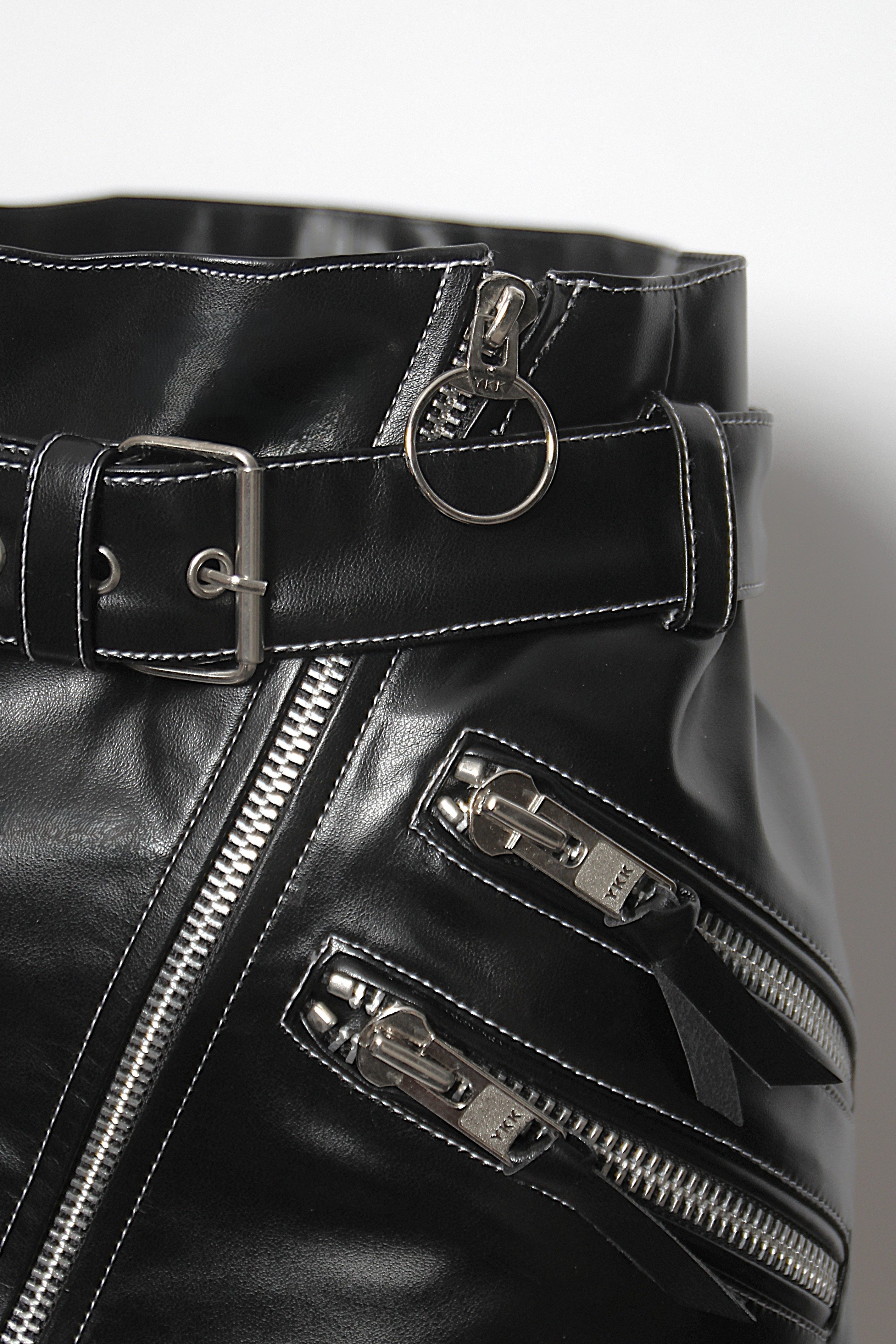 Be Noble Lederrock Black Punk Kurzer Mini aus glänzendem Lack Leder
