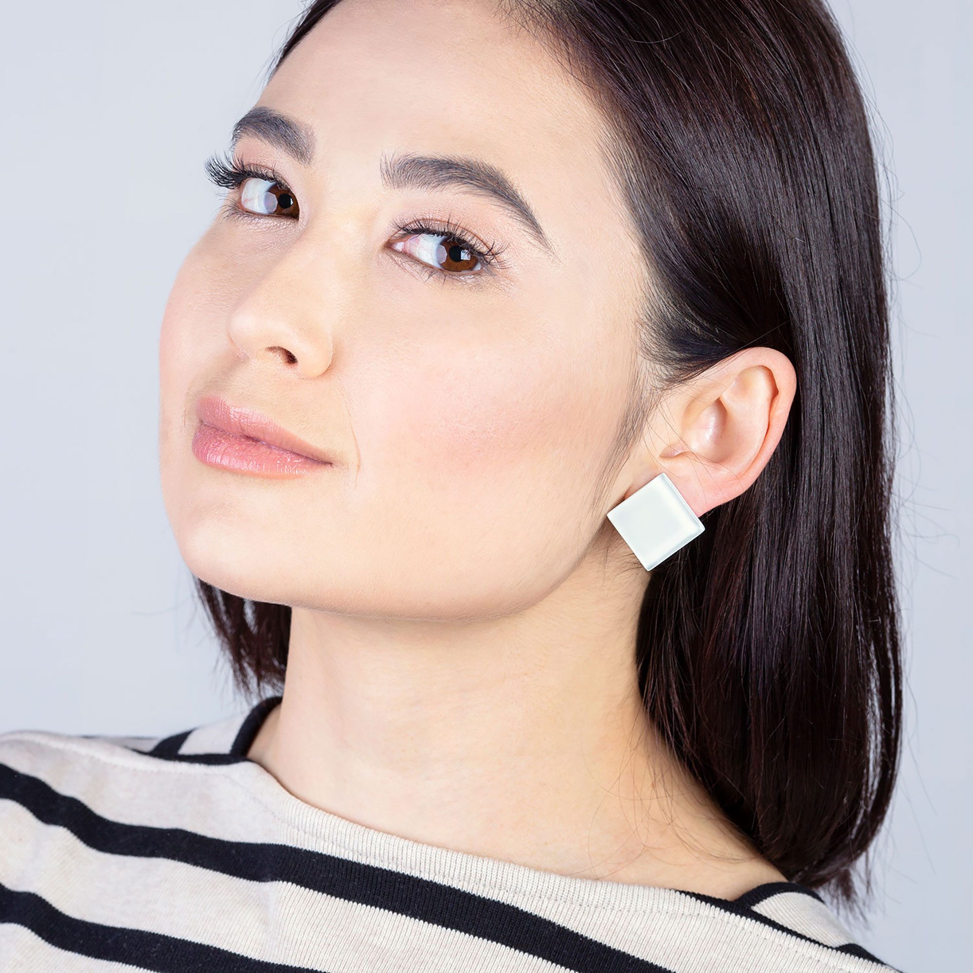 ALEXASCHA Paar Ohrstecker Quadratische Statement Ohrringe aus Glas • handgemacht