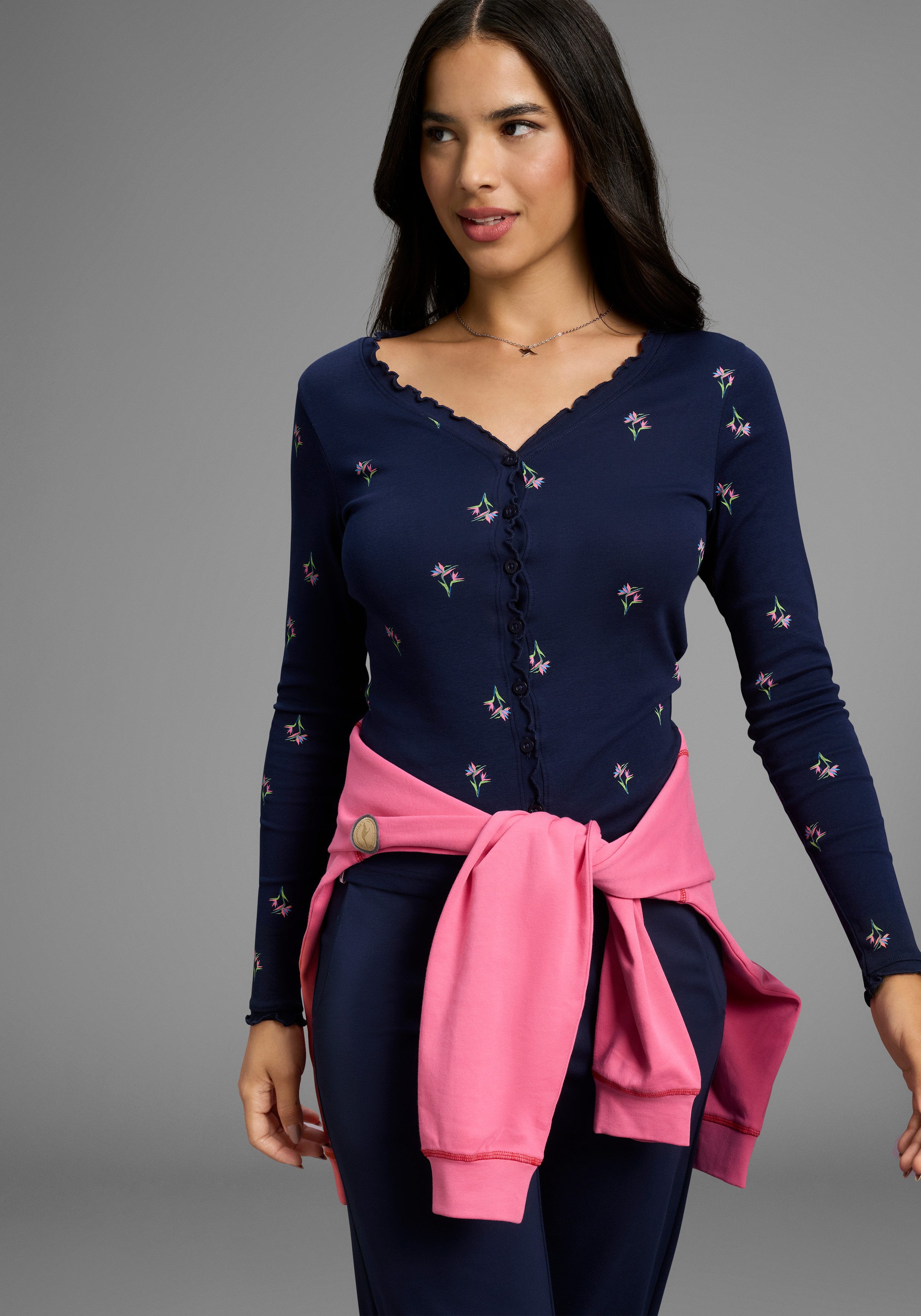 KangaROOS Langarmshirt mit Blumendruck und Knopfleiste günstig online kaufen