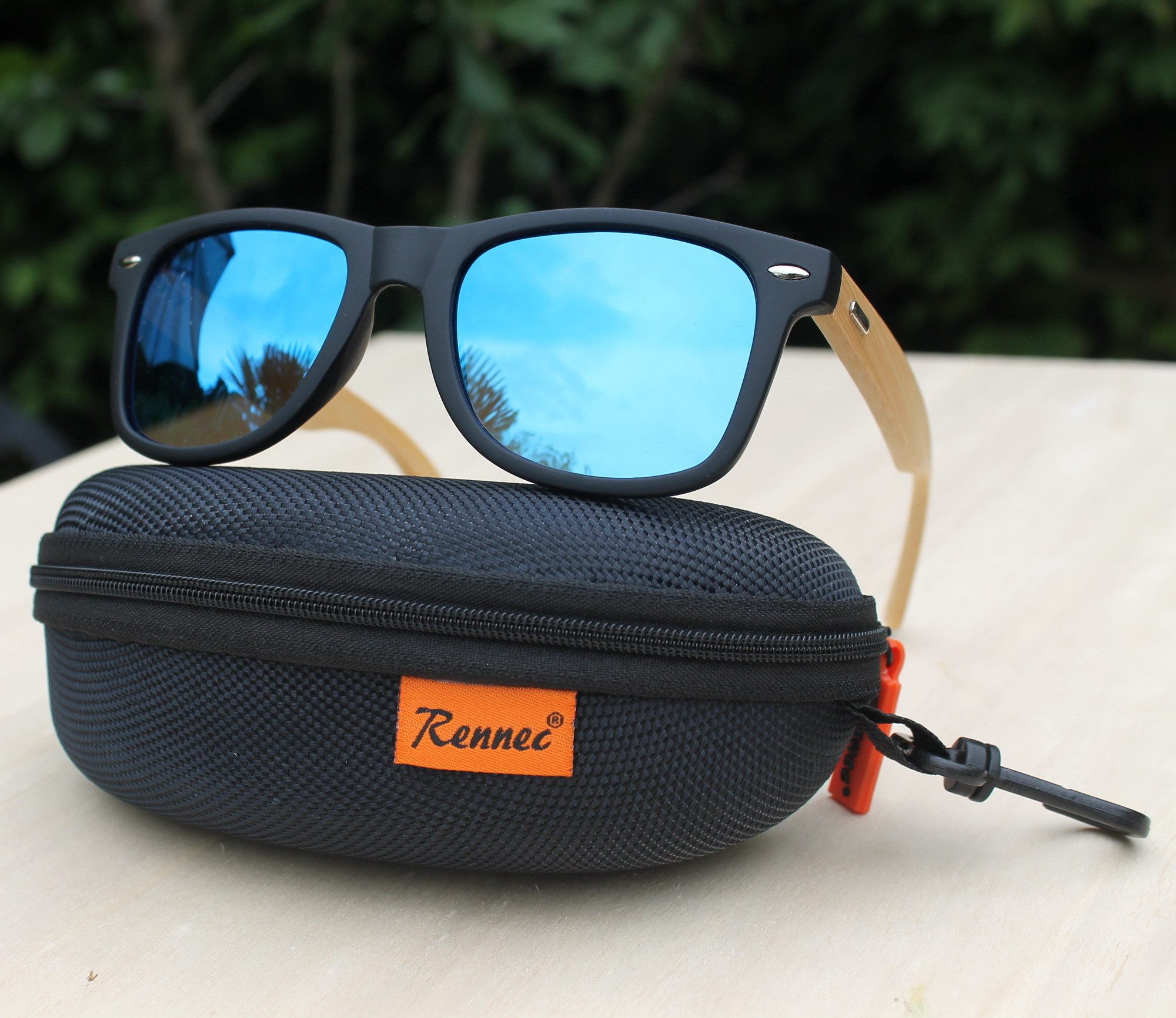 Rennec Sonnenbrille (Brille mit Bambus Holz Bügel und Brillenbox) Retro Brille mit Polarisierten Verspiegelten Gläsern