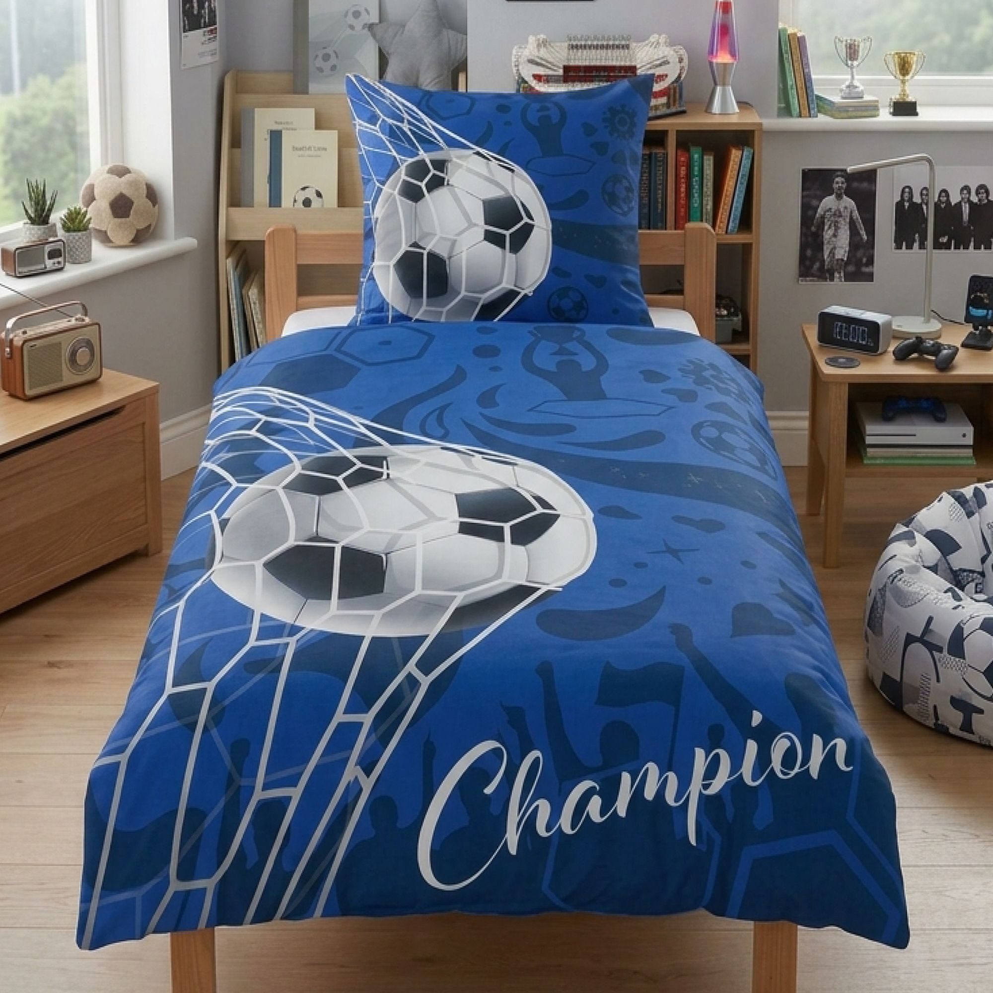 Familando Bettwäsche Fußball 135x200 80x80 cm Motiv Football Champion, Renforcé, 2 teilig, 100% Baumwolle mit Reißverschluss und Wende-Motiv