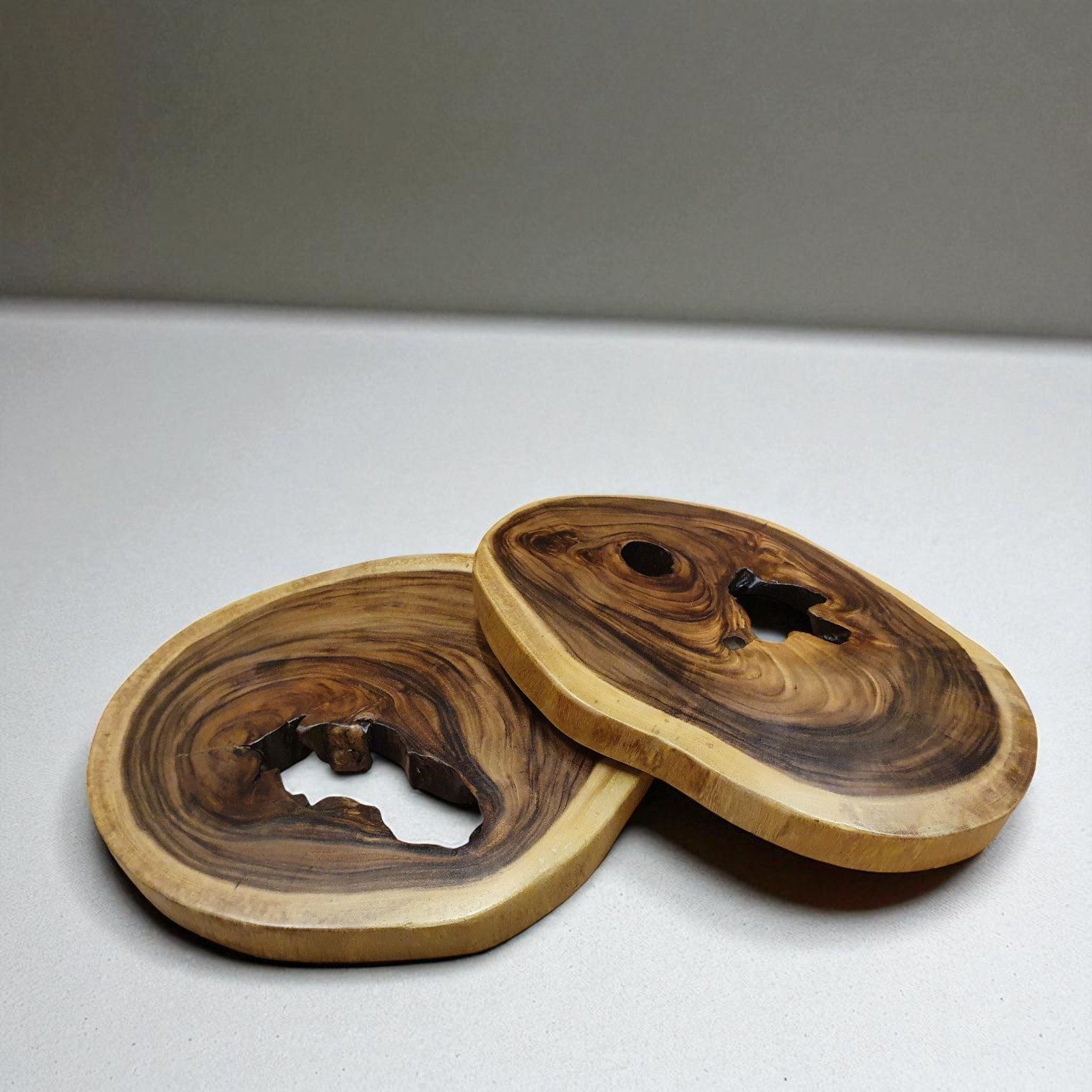 Miller Holz Baumscheiben 10 Stück – Rund, 8cm, Nachhaltiges Eukalyptus, Zum Basteln & Dekorieren