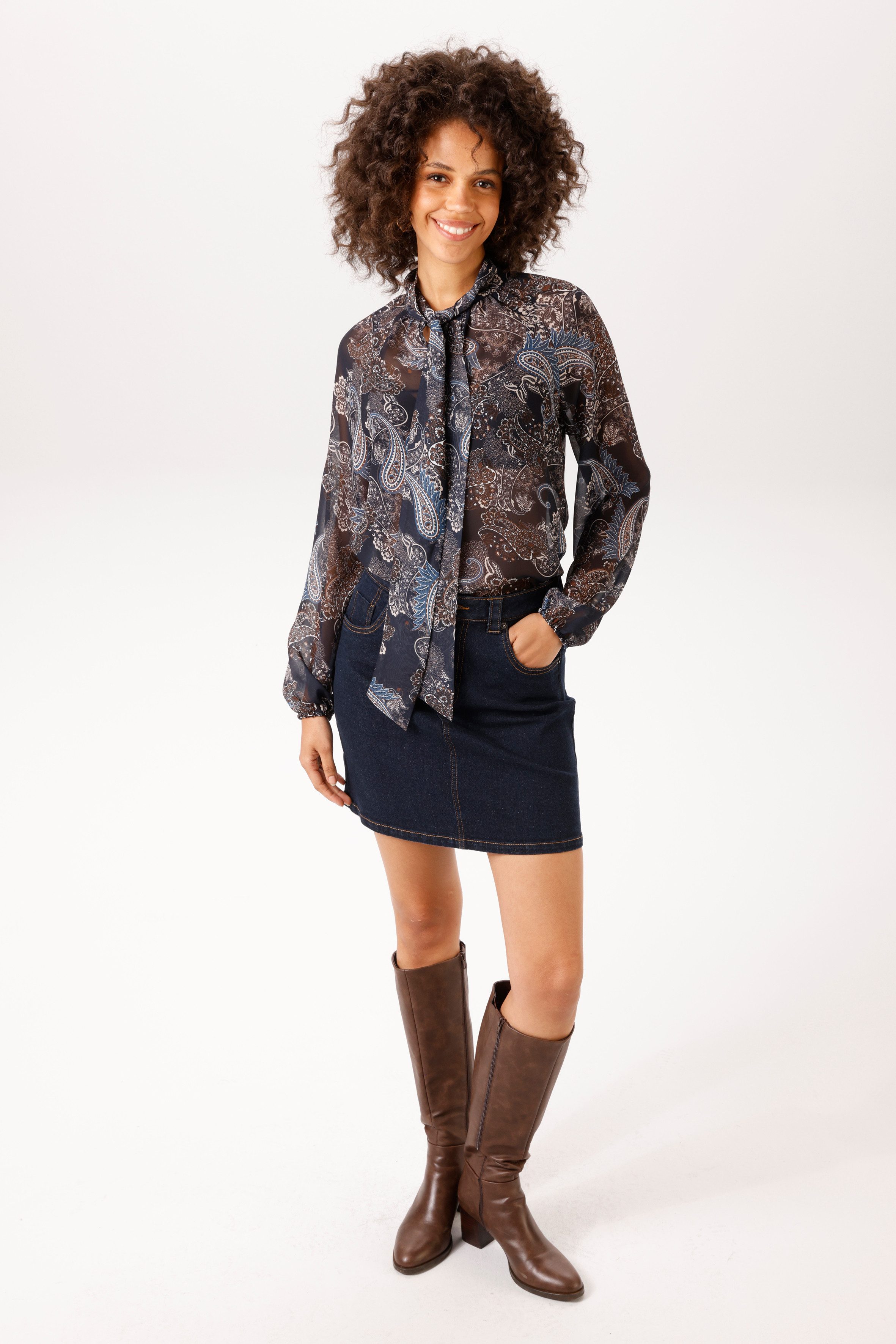 Zum Outfit 12