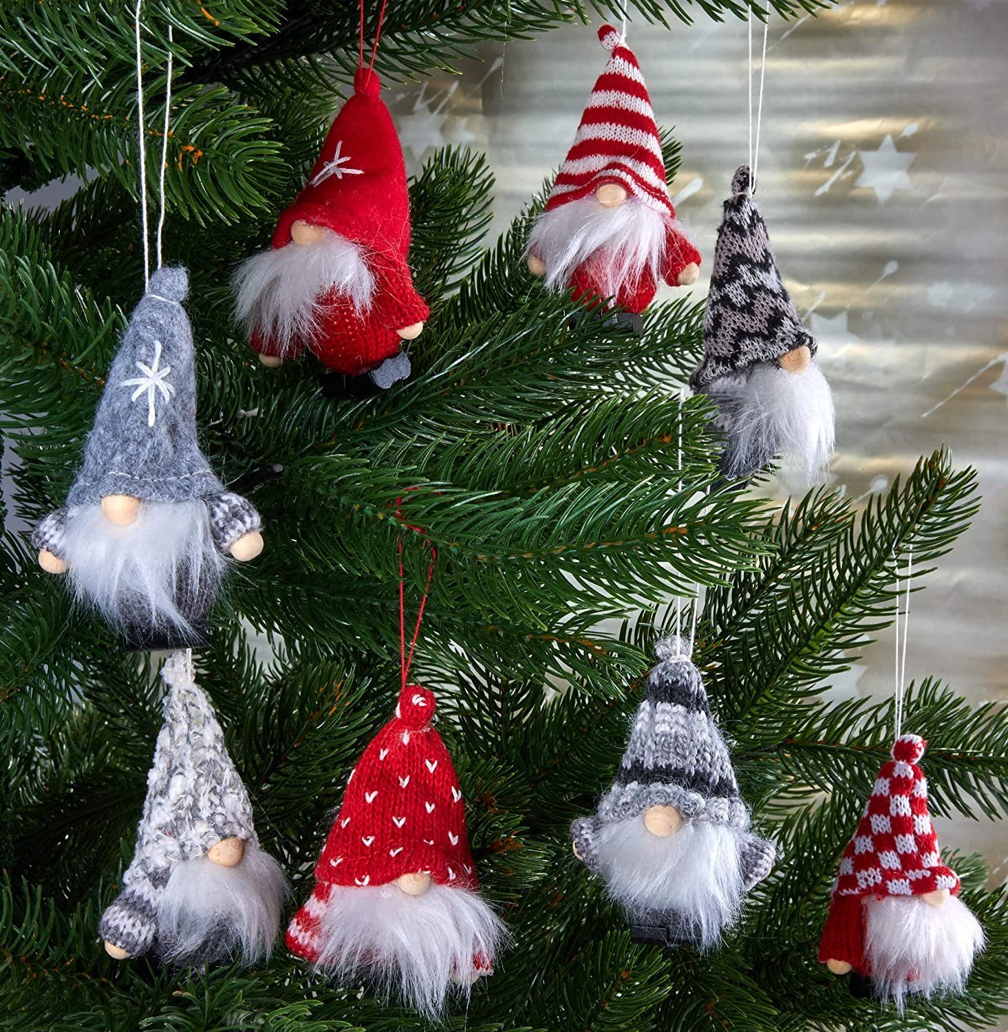 BRUBAKER Christbaumschmuck Weihnachtsgnom aus Holz Weihnachtsanhänger 7,5 cm (10-tlg), Baumanhänger Weihnachtszwerge Wichtel Weihnachtswichtel in Geschenkbox – Bild 2 von 5