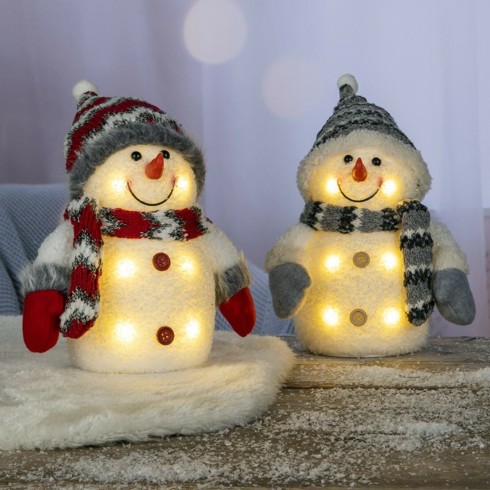 Meinposten Schneemann 2x Schneemann mit LED bunter Schal & Mütze Höhe ca.  20 cm Beleuchtung warmweiß (2 St., 2er Set), 2 Schneemänner, 1 x rot & 1x  grau