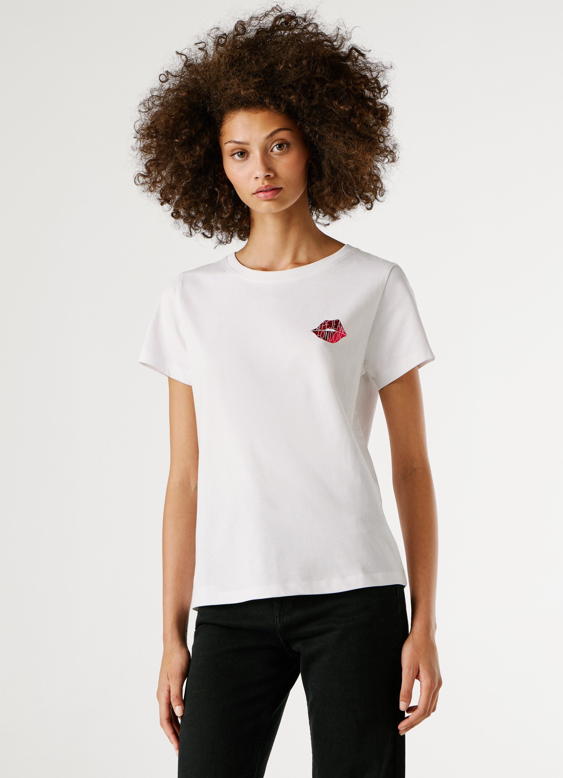 Pepe Jeans T-Shirt BRULE mit Runhals, kleiner Print auf der Brust