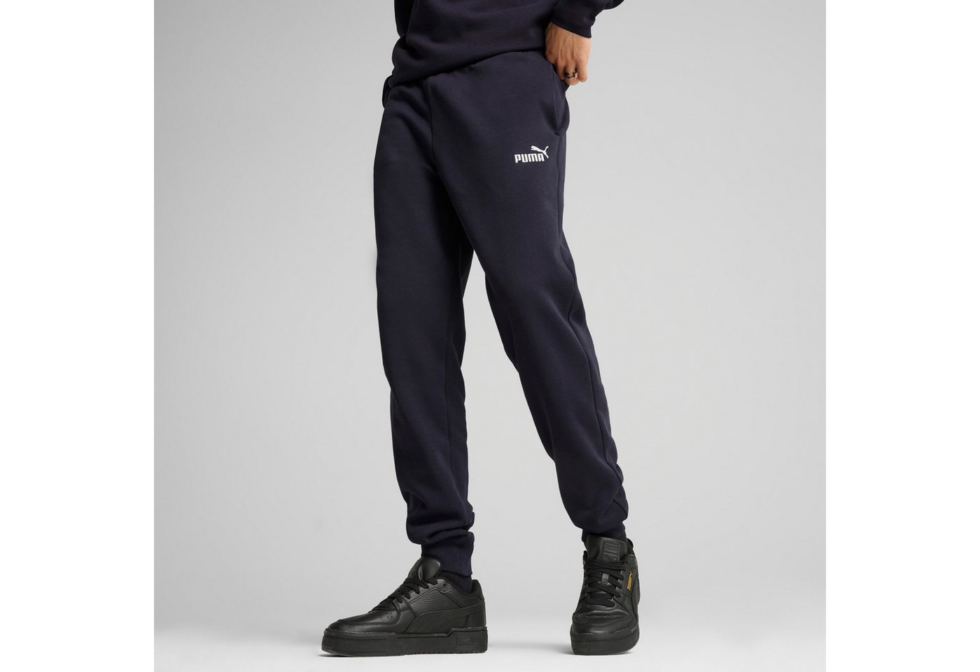 Puma Trainingshose ESS NO 1 LOGO SWEATPANTS FL CL mit Eingrifftaschen, elastischer Bund mit Kordelzug, Ansicht 1