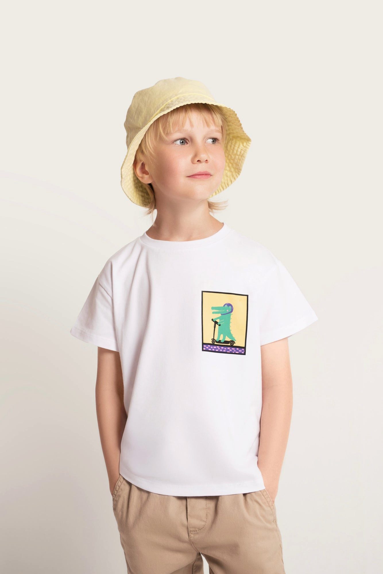 T-Shirt aus Baumwolle mit Print: Krokodil auf Scooter