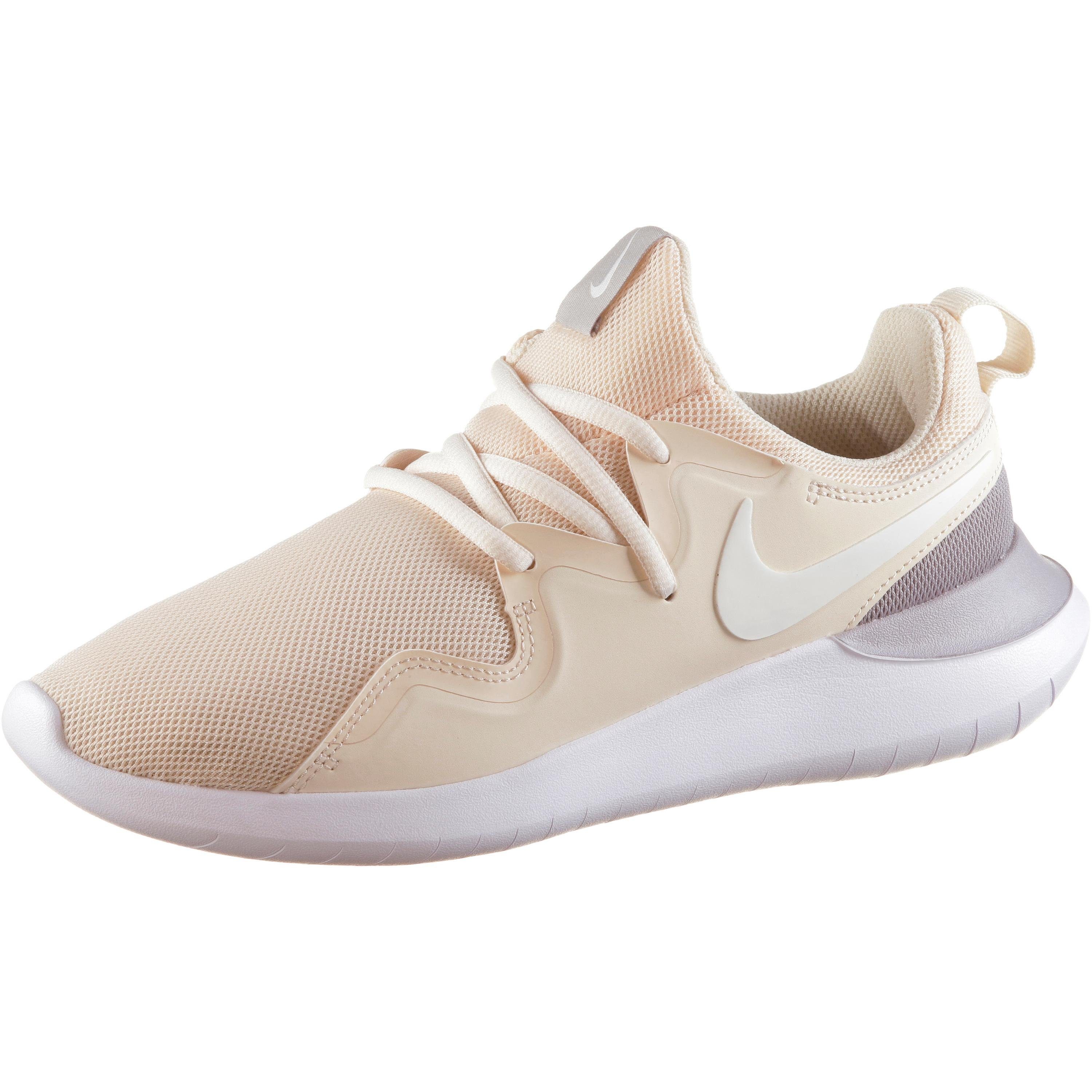 nike tessen sneakers