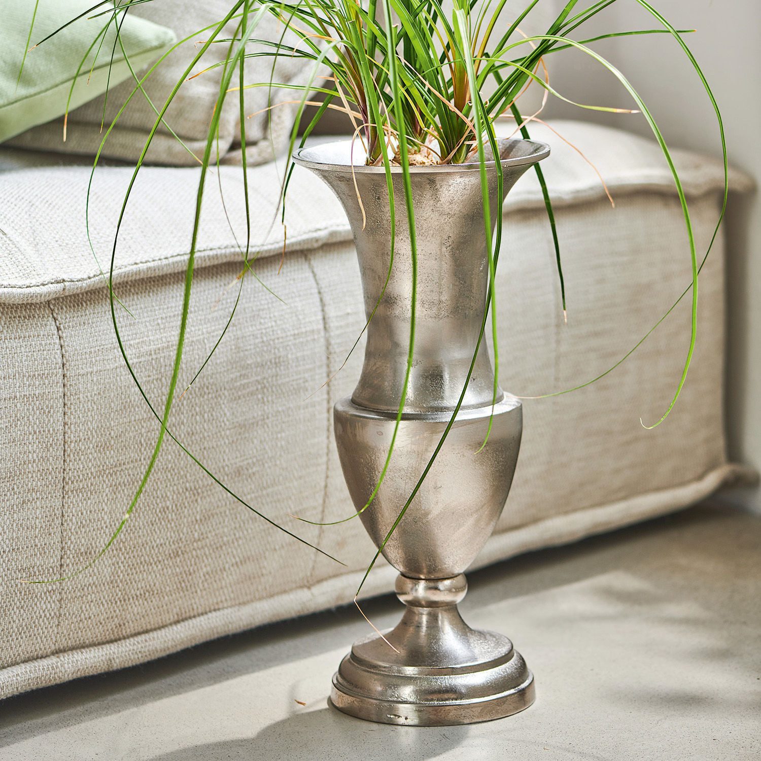Mirabeau Tischvase Vase Gilberta antiksilber