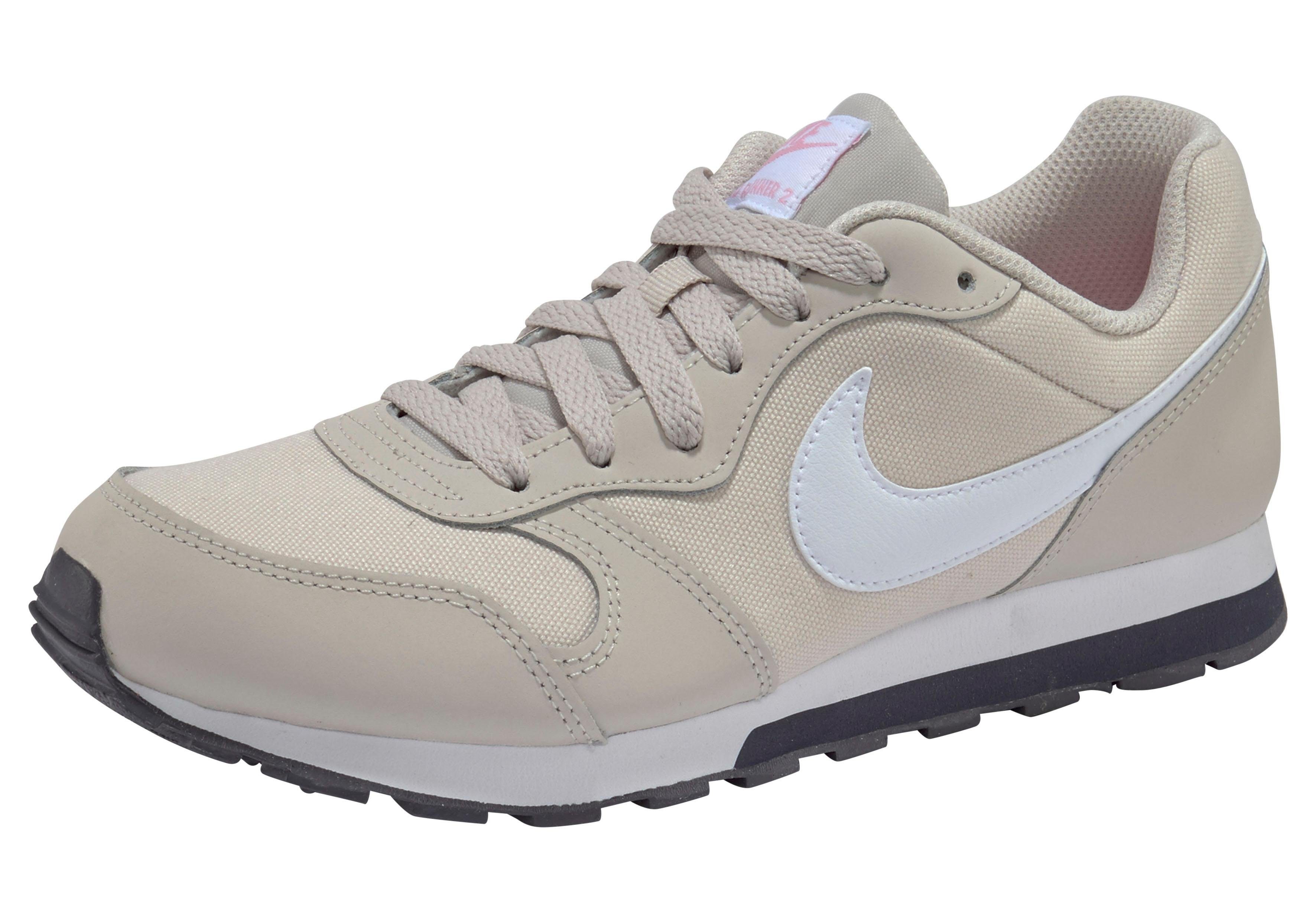 nike md runner 2 w