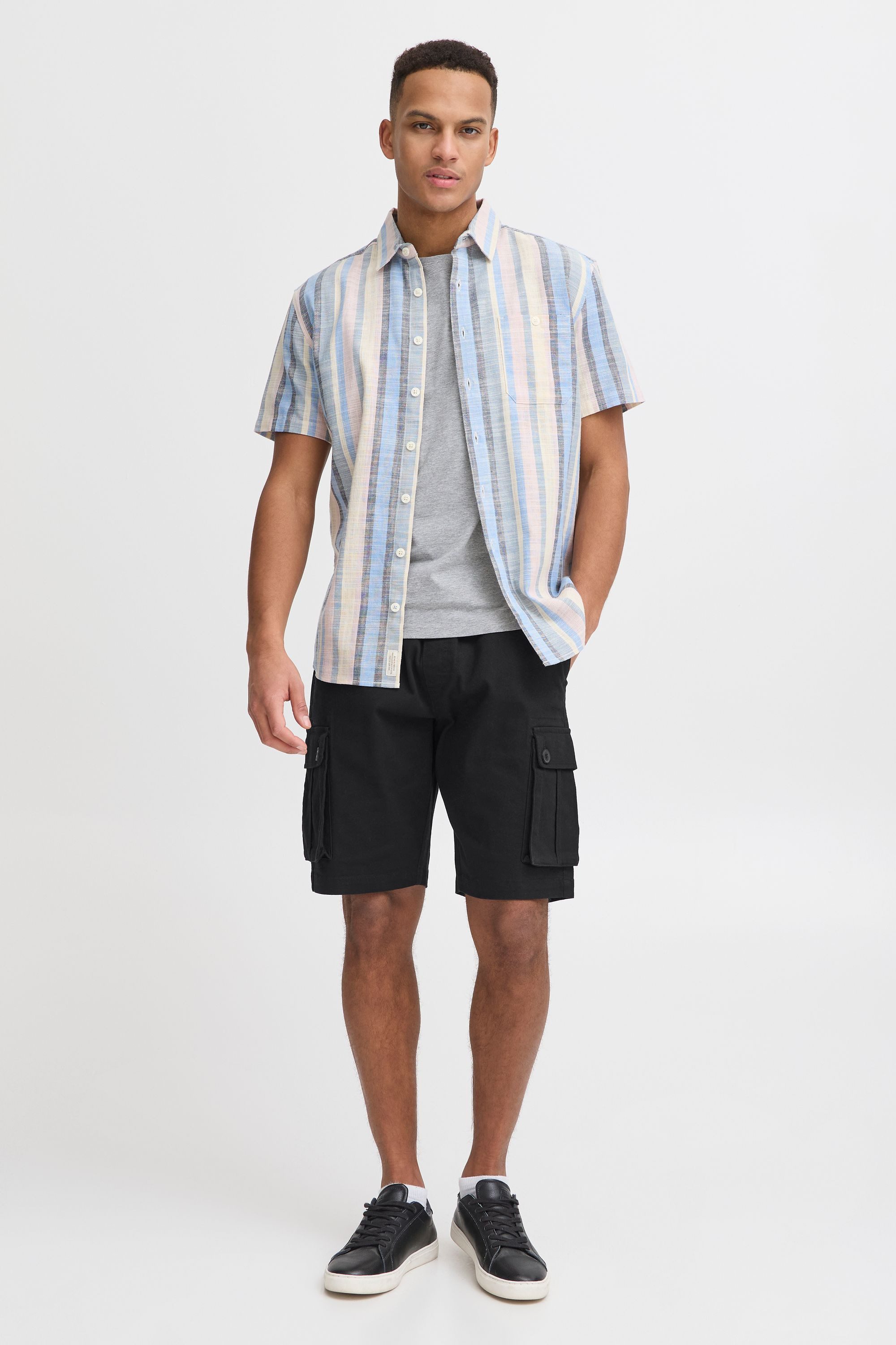Blend Cargoshorts BHKvalle Lässige Cargo-Shorts mit Taschen