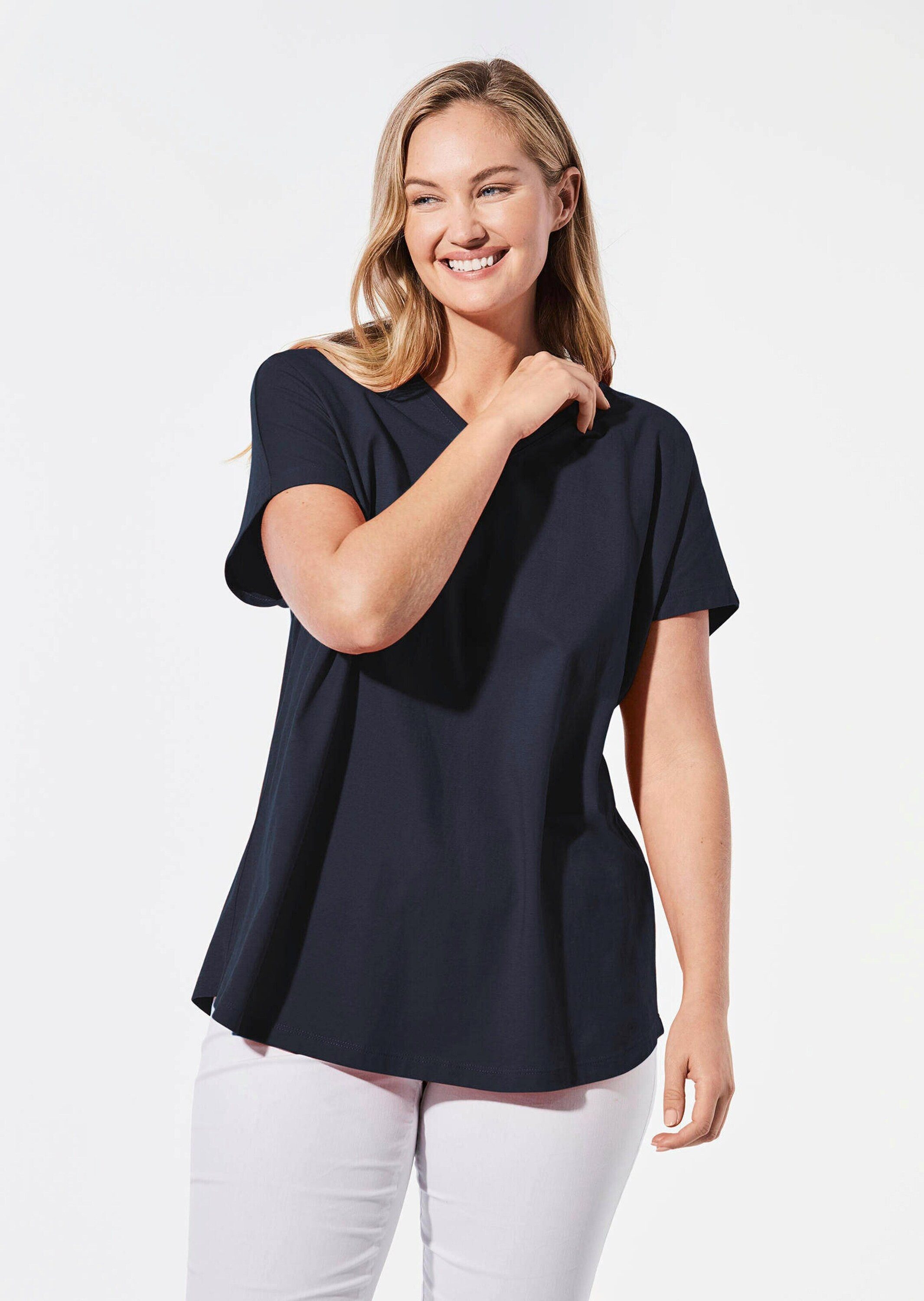 GOLDNER T-Shirt Shirt mit V-Ausschnitt (CURVY, CURVY) günstig online kaufen