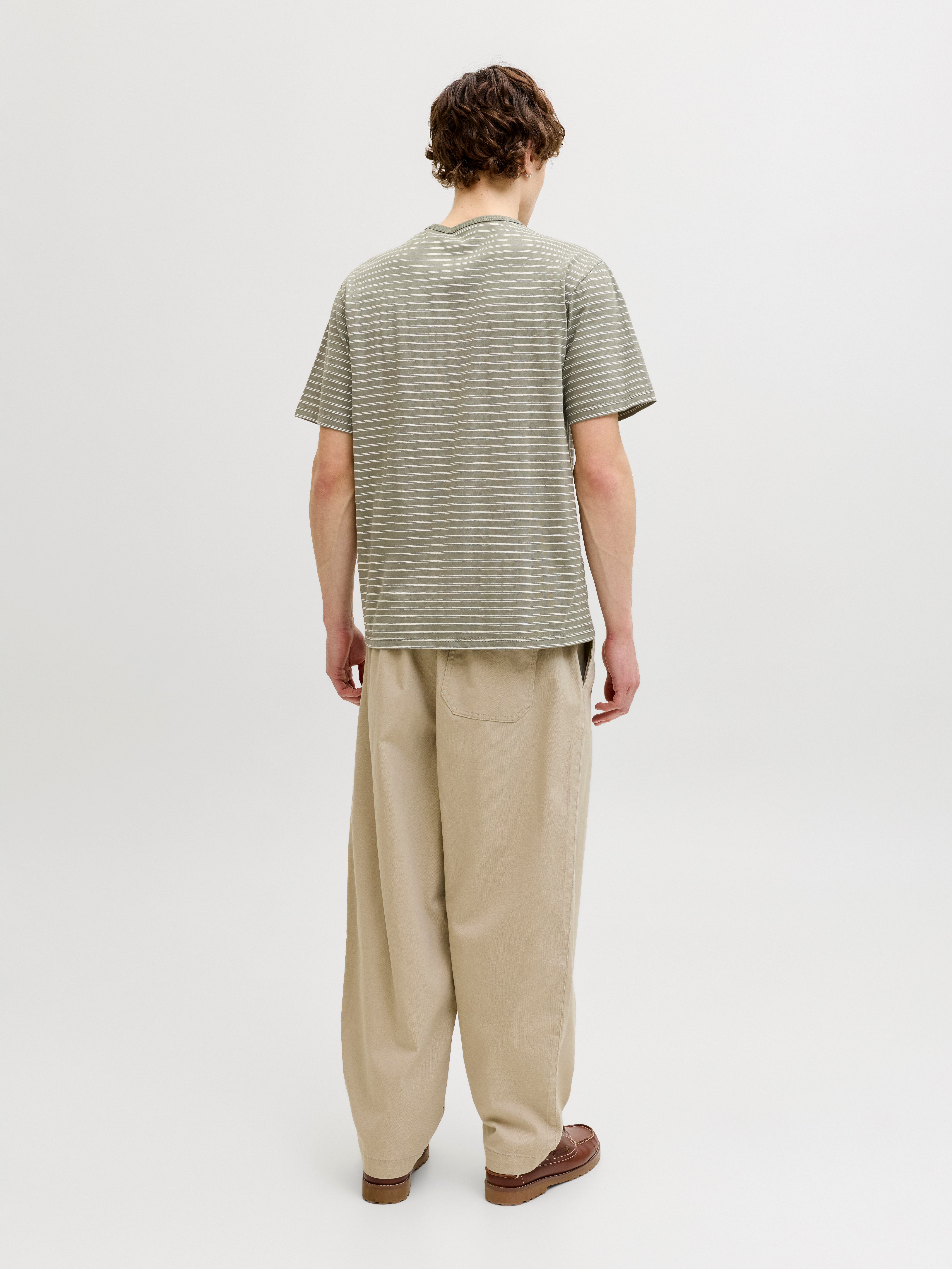 Jack & Jones Rundhalsshirt JJDEVIN DAYTONA STRIPED TEE SS CREW NECK Baumwollmischung, relaxed fit