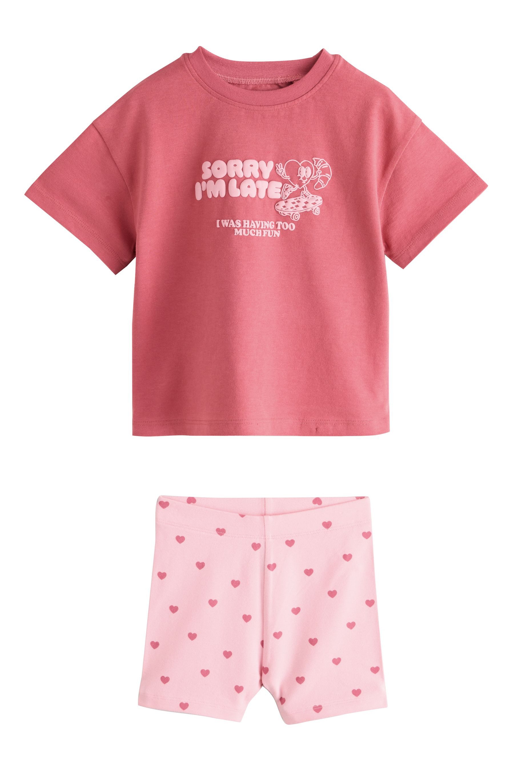 Shirt & Shorts Kurzarm-T-Shirt und Radlershorts im Set