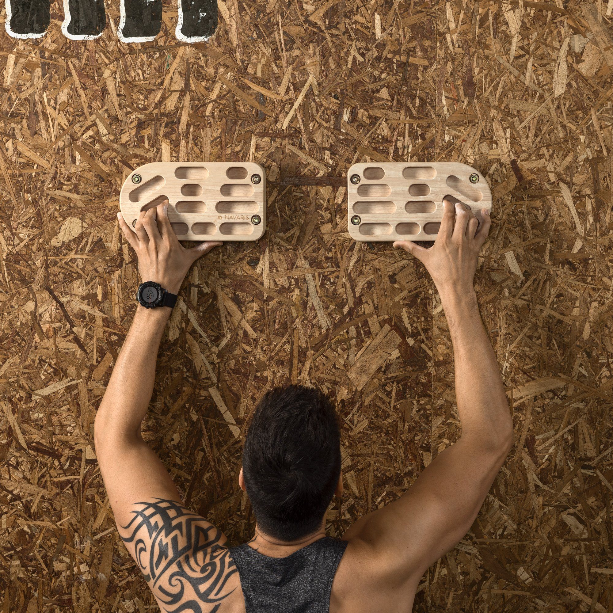 Navaris Klettergriff 2x Board Klettergriffe aus Hängebrett Griffe Holz Boulder Hangboard 