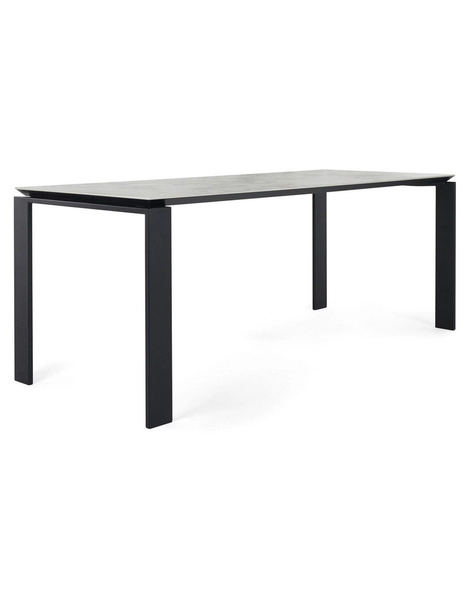 Kartell Esstisch