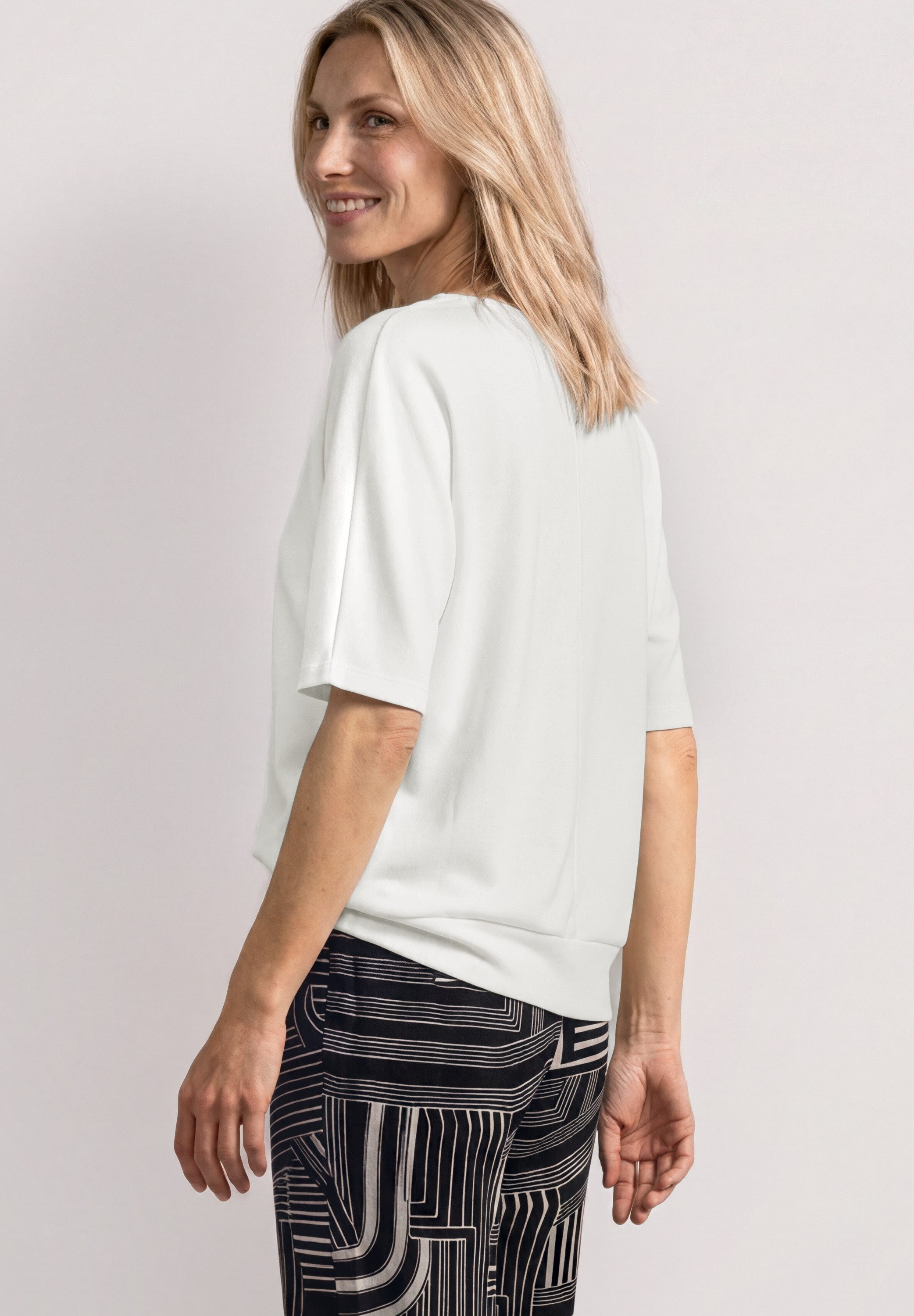 STREET ONE Rundhalsshirt Sommershirt mit Boat Neck und Elastikbund