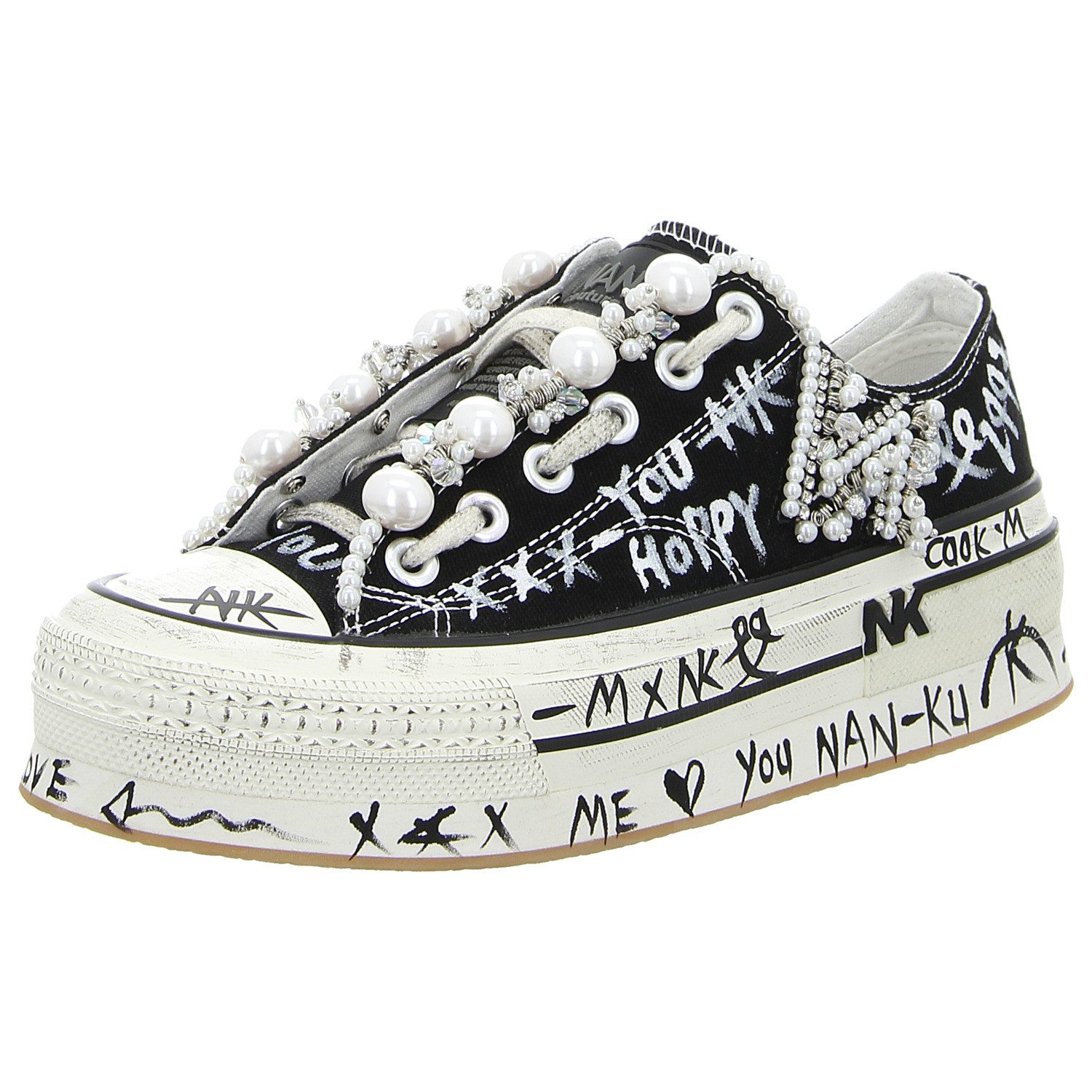 NAN-KU Sneaker