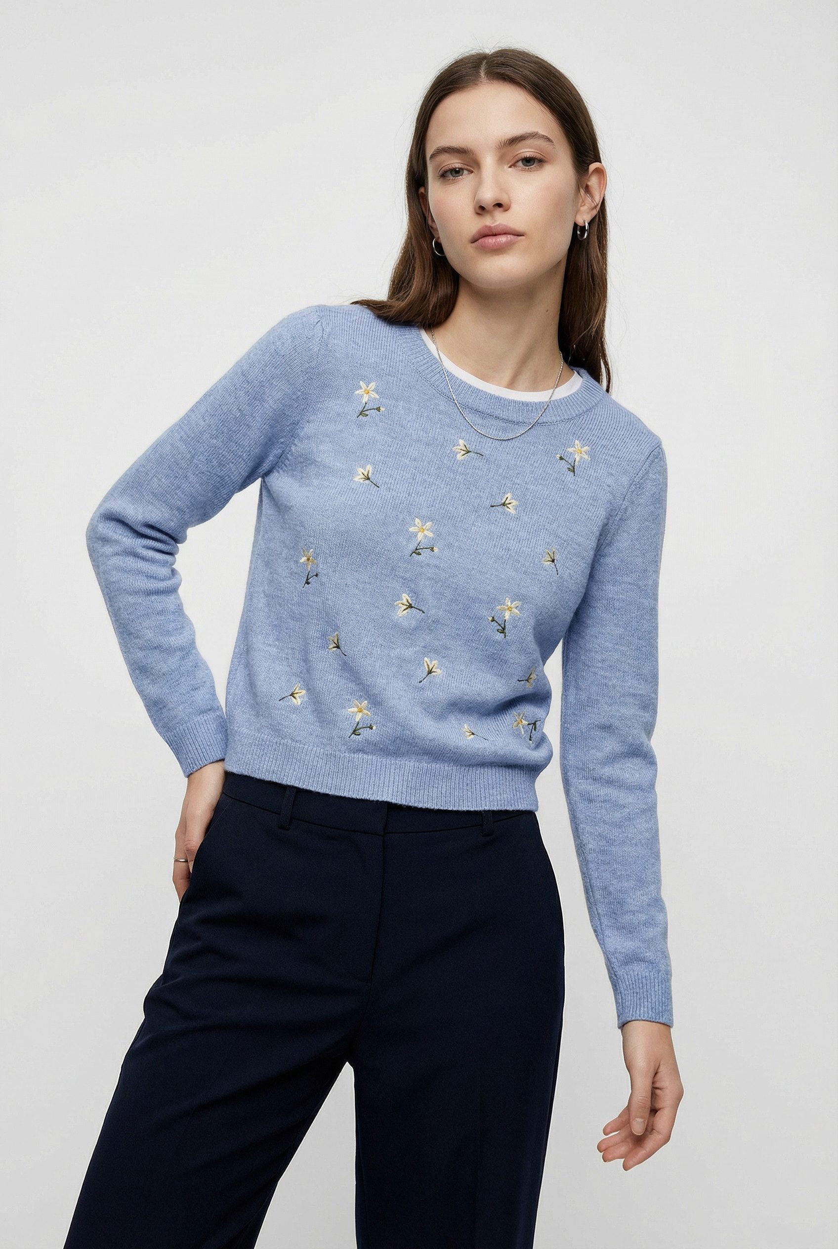 Vero Moda Wollpullover VMFIORELLA EMB LS O-NECK SHORT PULL BOO mit Blumenst günstig online kaufen