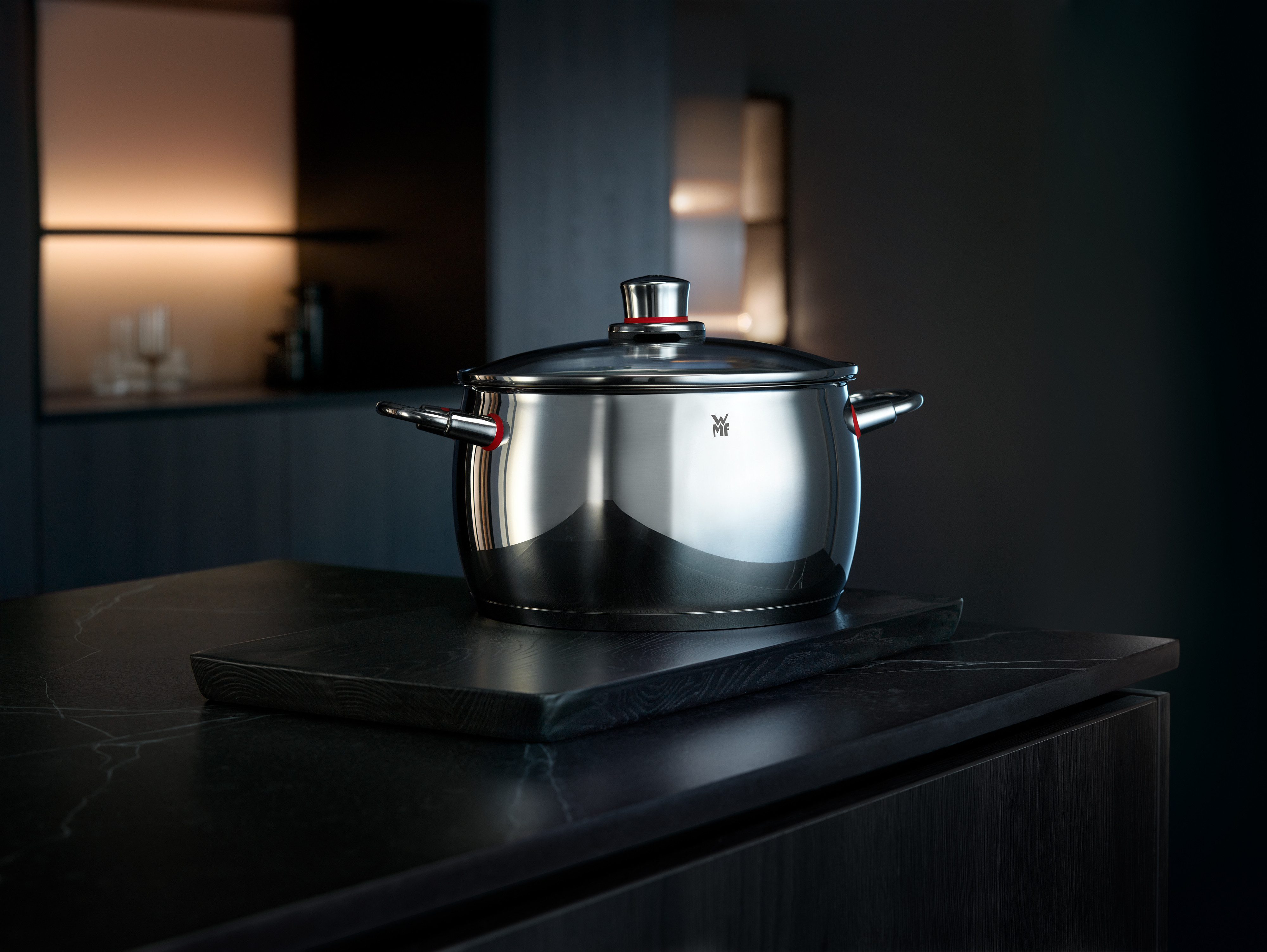 WMF Fleischtopf Quality One, Cromargan® Edelstahl Rostfrei 18/10 (2-tlg), Cool+ Technologie für wärmereduzierte Griffe, breiter Schüttrand