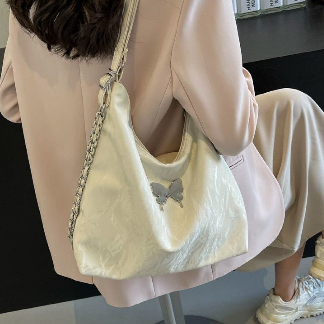 Super Solu Schultertasche Multifunktionale Damen Tasche 3-in-1 mit Schmetterling & Kette (Stück, 1-tlg., B/H/T30/26,5/9cm), 3 Tragemöglichkeiten: Rucksack, Schu – Bild 4 von 5