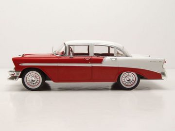 Whitebox Modellauto Chevrolet Bel Air 4-Door Sedan 1956 rot weiß Modellauto 1:24 Whitebox, Maßstab 1:24