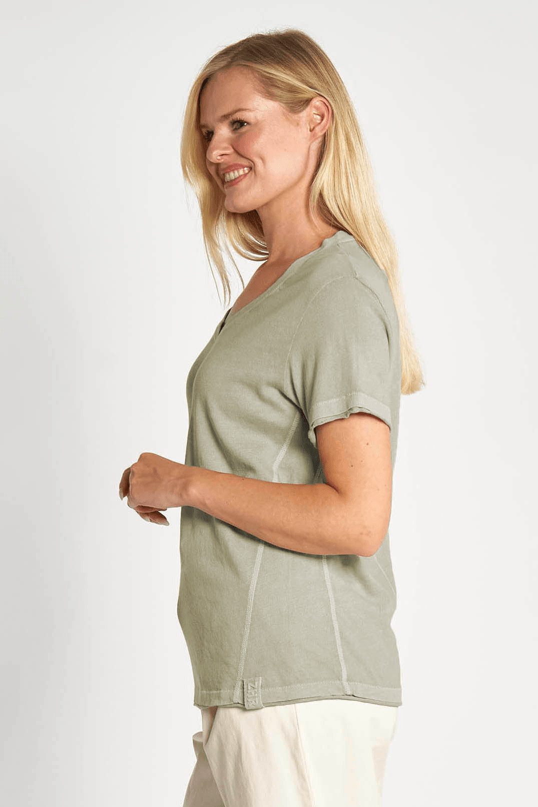Zhrill T-Shirt SVANA mit V-Ausschnitt günstig online kaufen