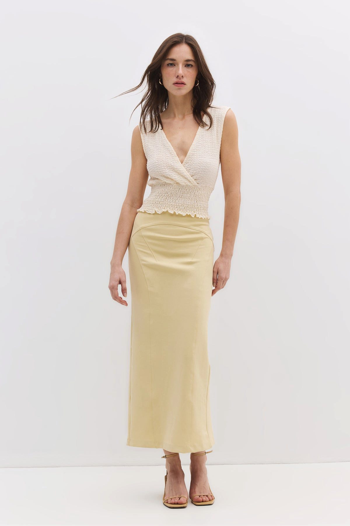Blusentop Bluse mit V-Ausschnitt und geraffter Taille