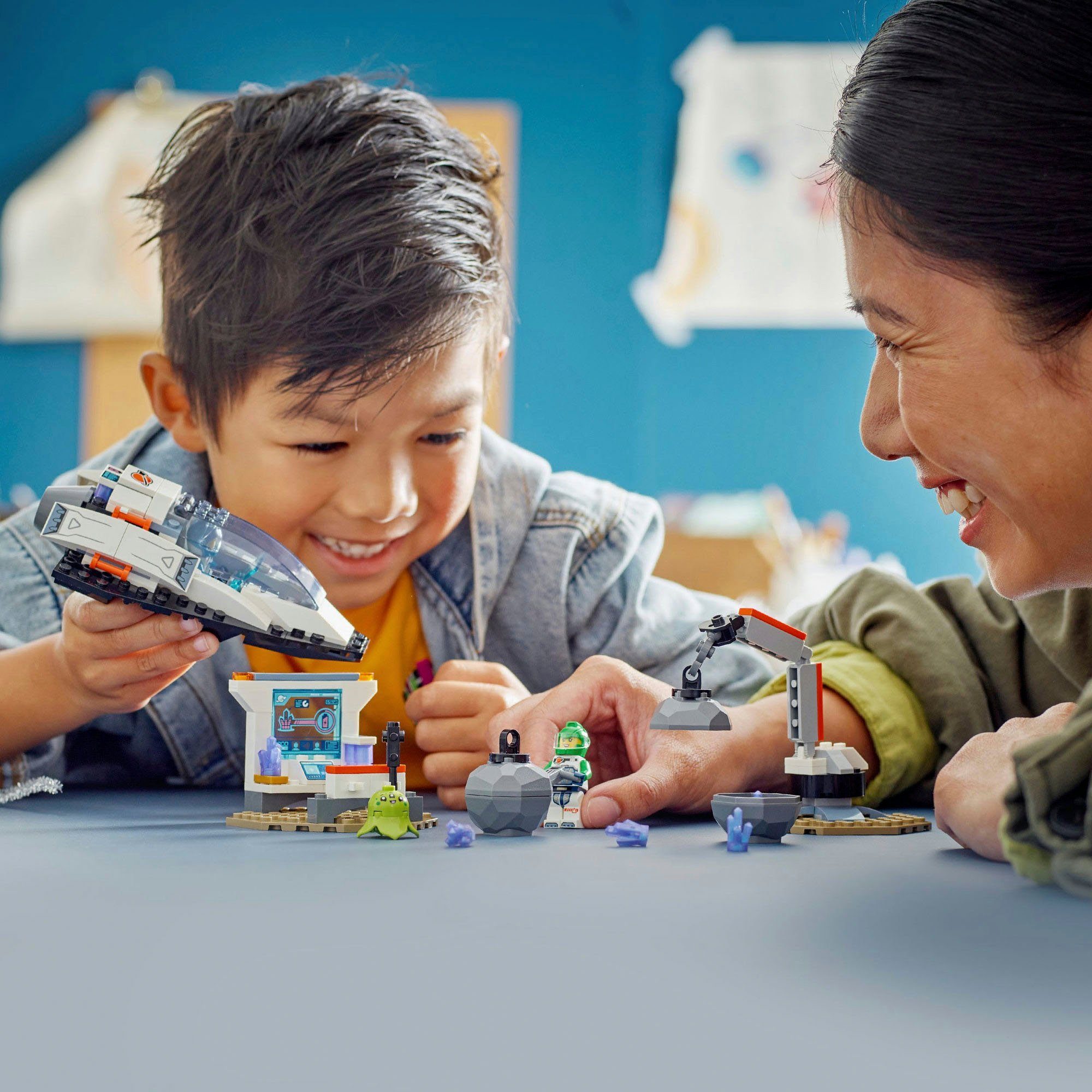 LEGO® Bergung eines Asteroiden im Weltall günstig online kaufen