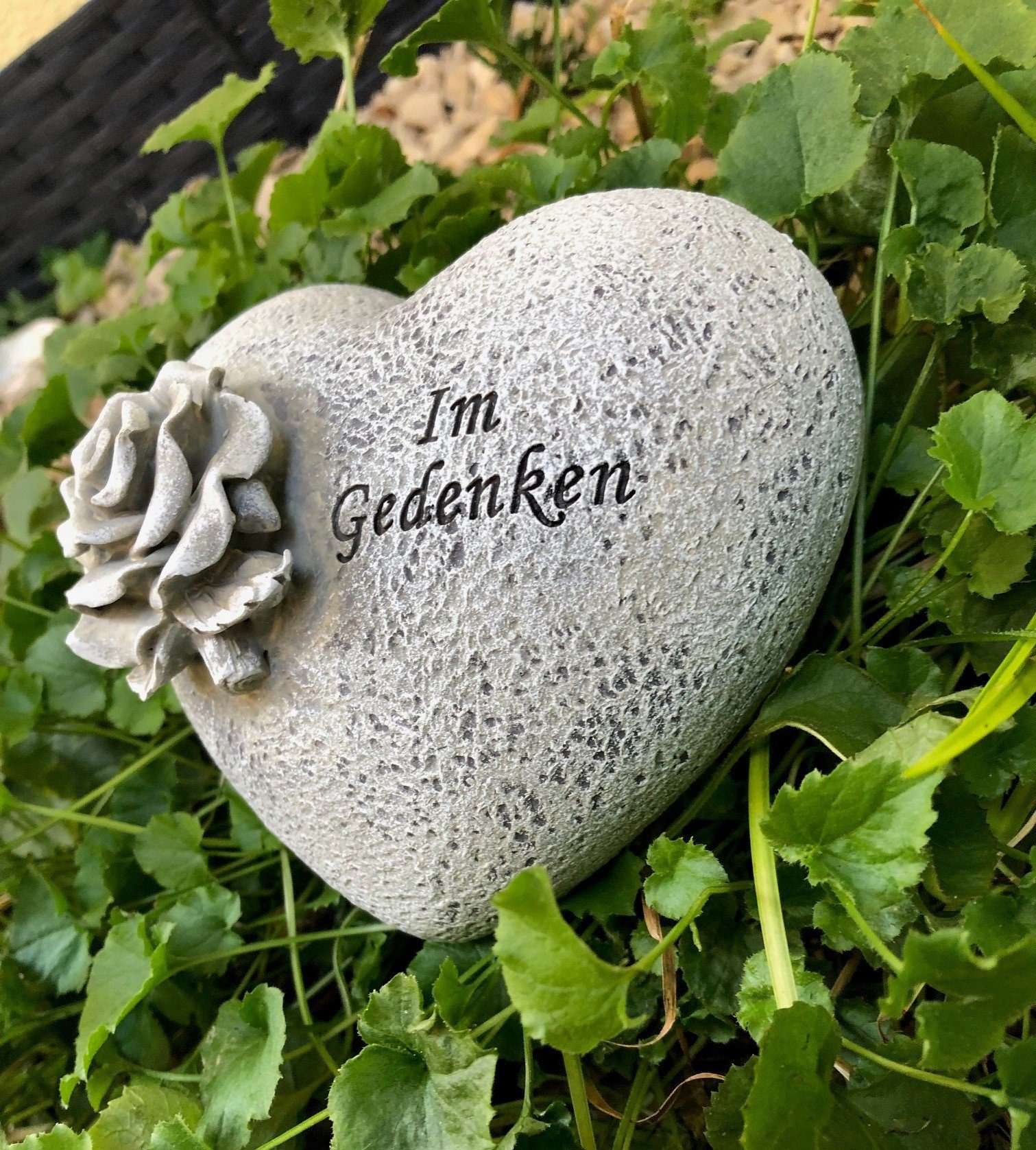 Im mit Gartenfigur - Grabherz Grab Gedenken Radami Grabschmuck - bauchig Herz Rose