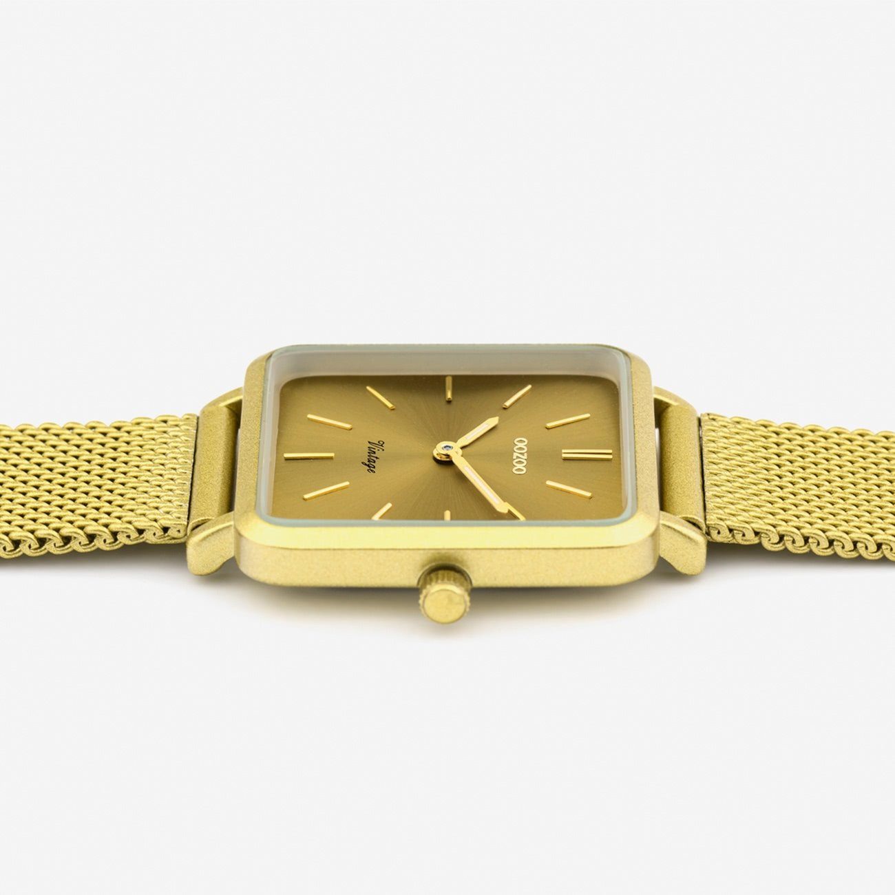 OOZOO Quarzuhr Oozoo Damen Armbanduhr gold Analog, (Analoguhr), Damenuhr eckig, klein (ca. 29mm) Edelstahlarmband, Fashion-Style