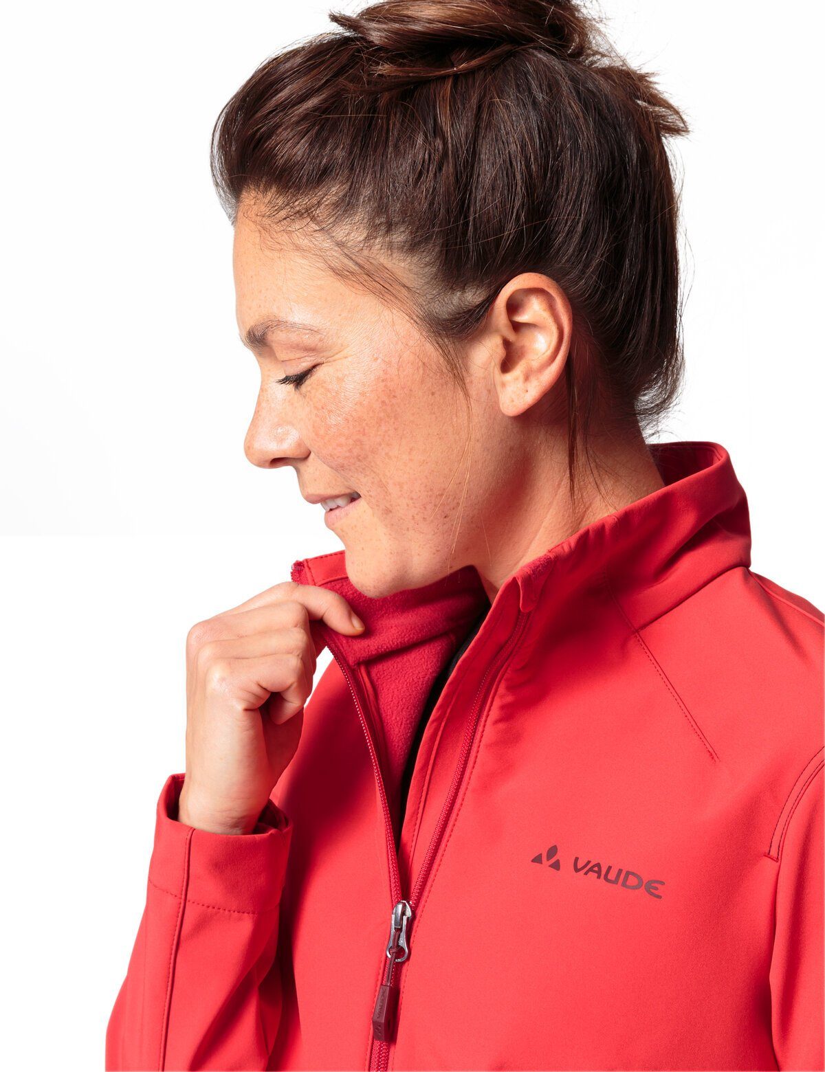 Jacket Outdoorjacke (1-St) VAUDE kompensiert Women's VI flame Klimaneutral Cyclone