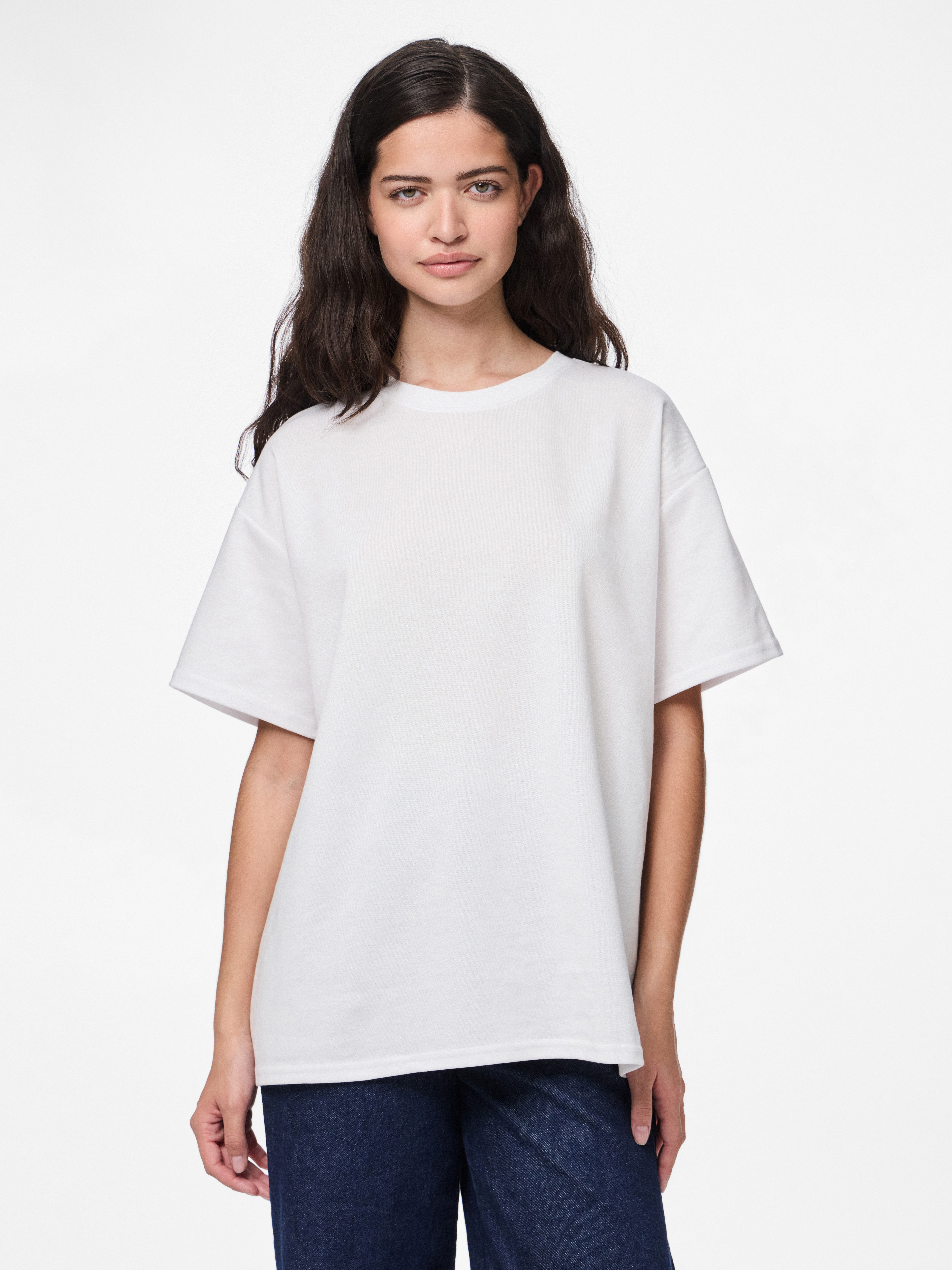 pieces Kurzarmshirt PCSKYLAR SS OVERSIZED TEE NOOS. Reduzierter Preis € 15,99. Unverbindliche Preisempfehlung € 24,99